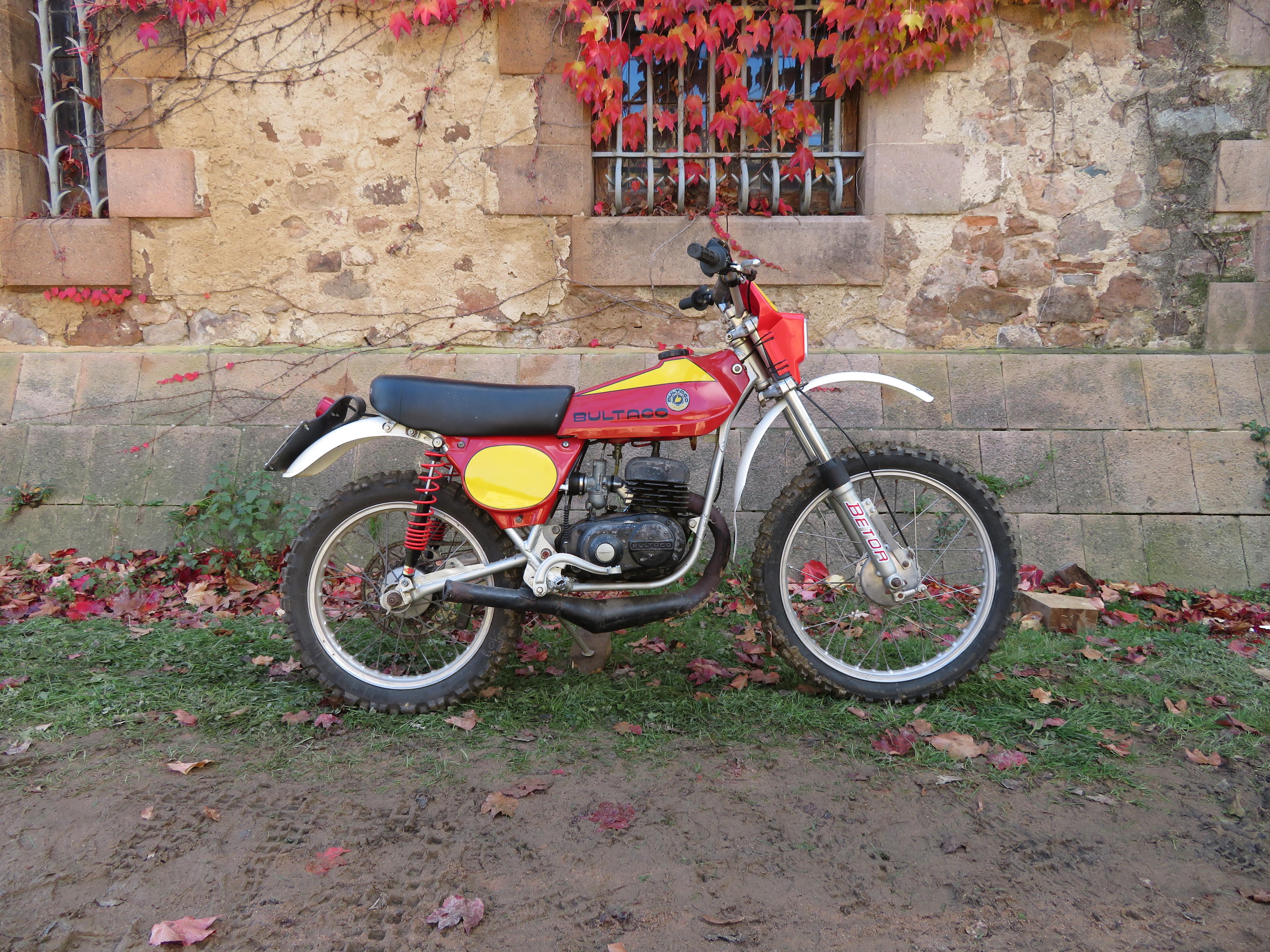 1976 bultaco pursang