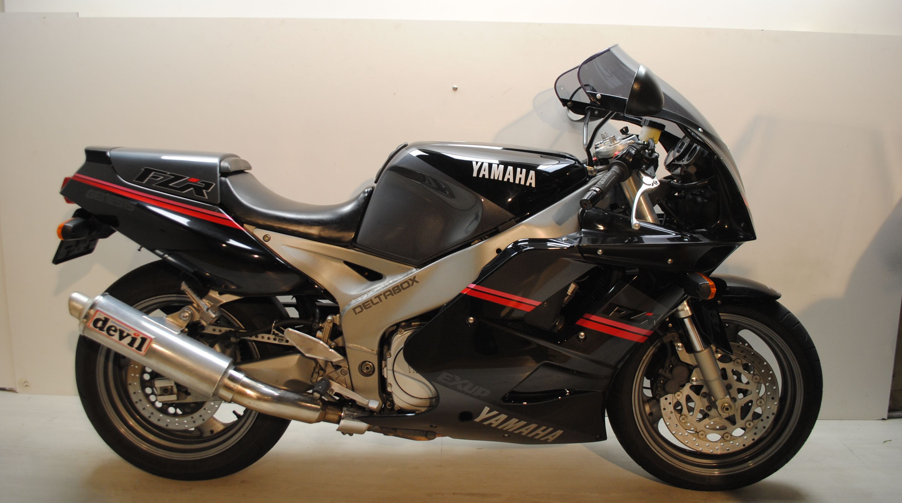 Bonhams Cars : 1991 Yamaha FZR1000 EXUP Frame no. 3GM-020068 
