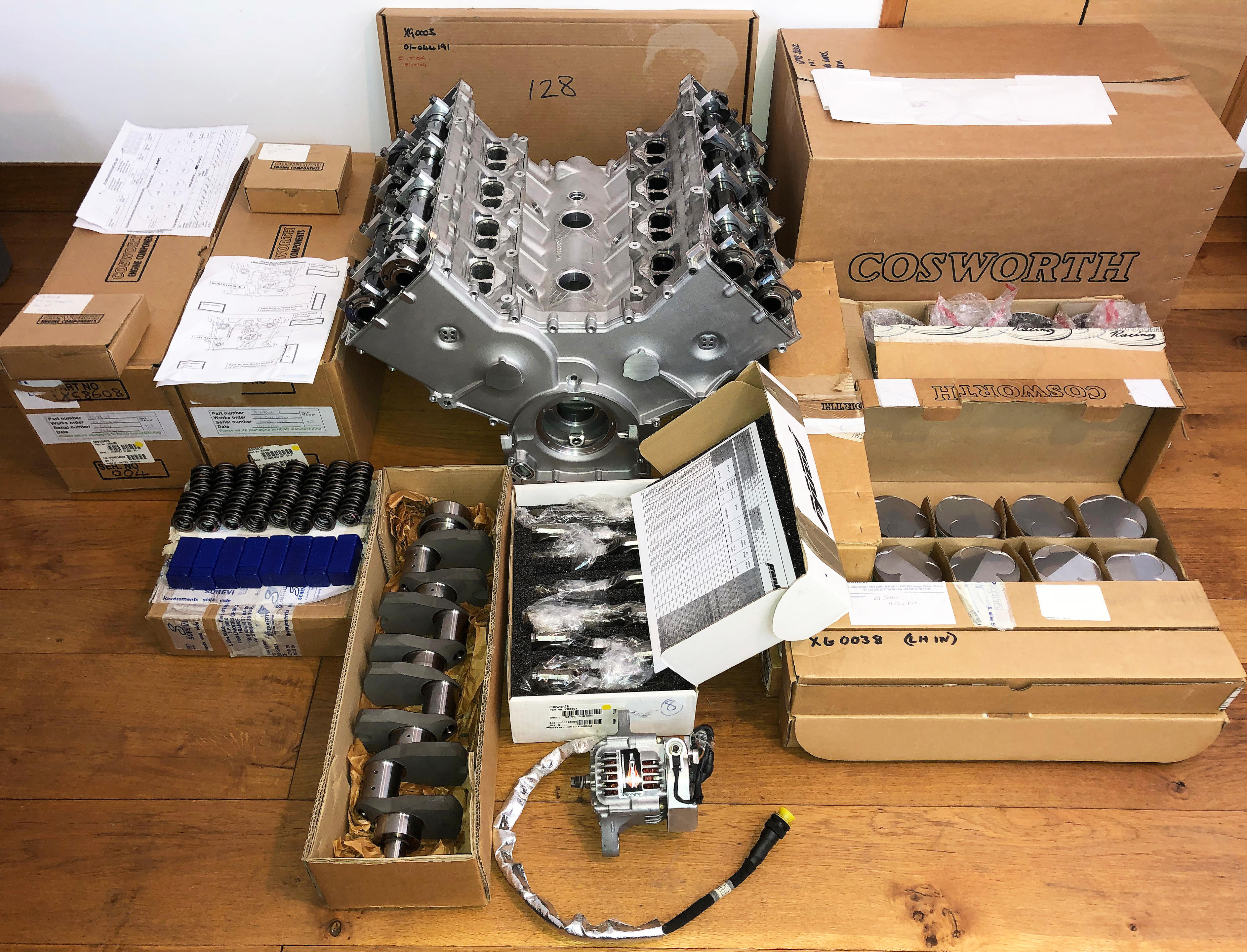 Box engine. Cosworth CRL-3. Danzi engine box2. Купить запчасти двигателя косворт ВОА.