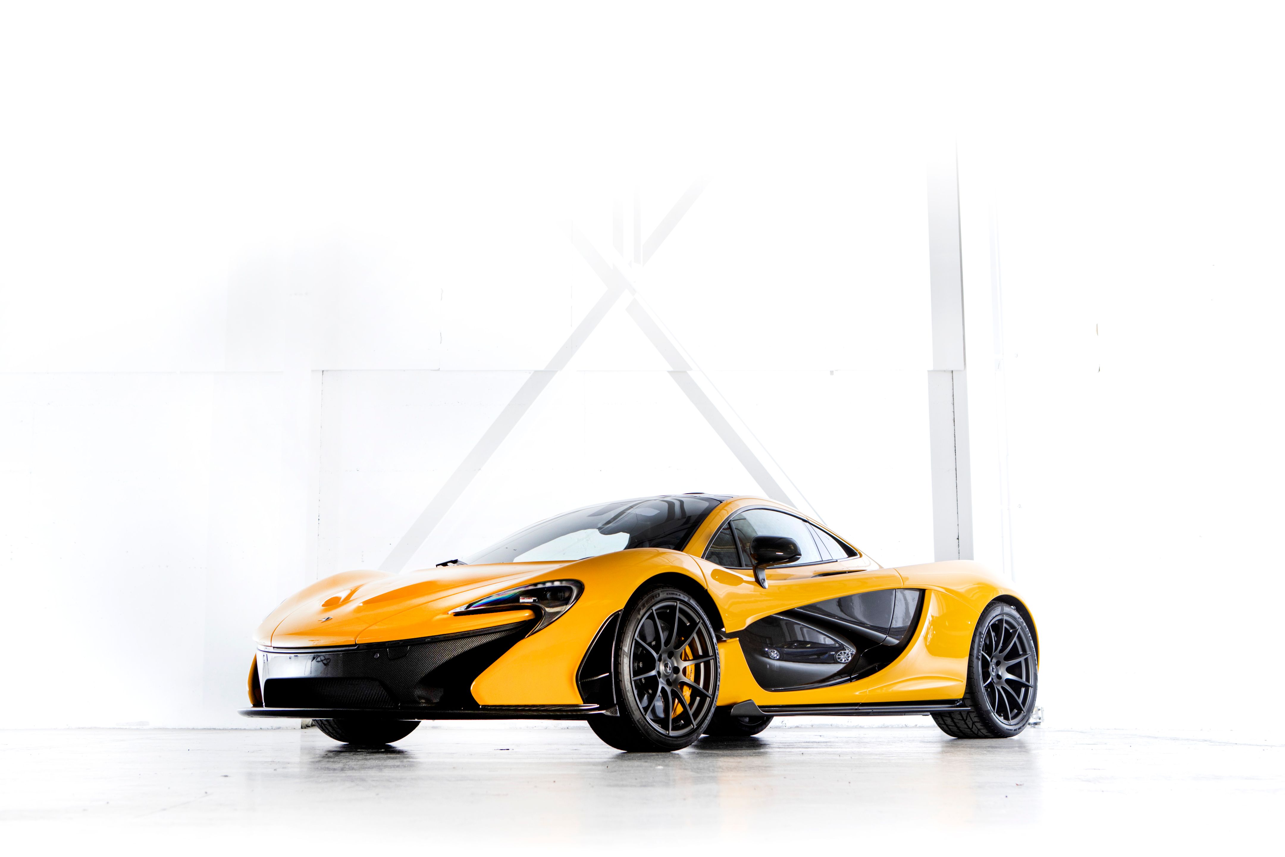 2014 McLaren P1