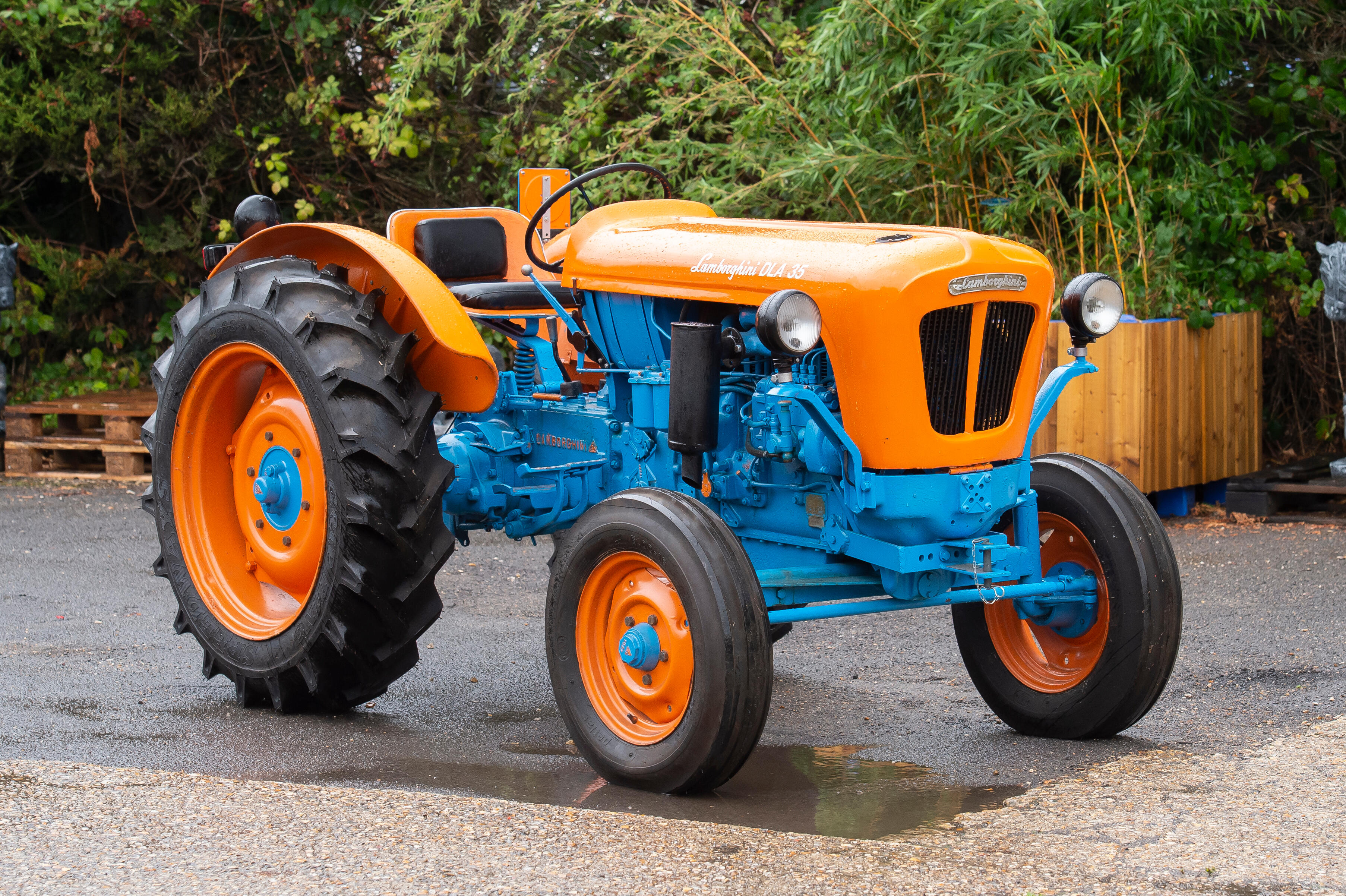 This Restored 1964 Tractor Is Up For Auction, 50 OFF