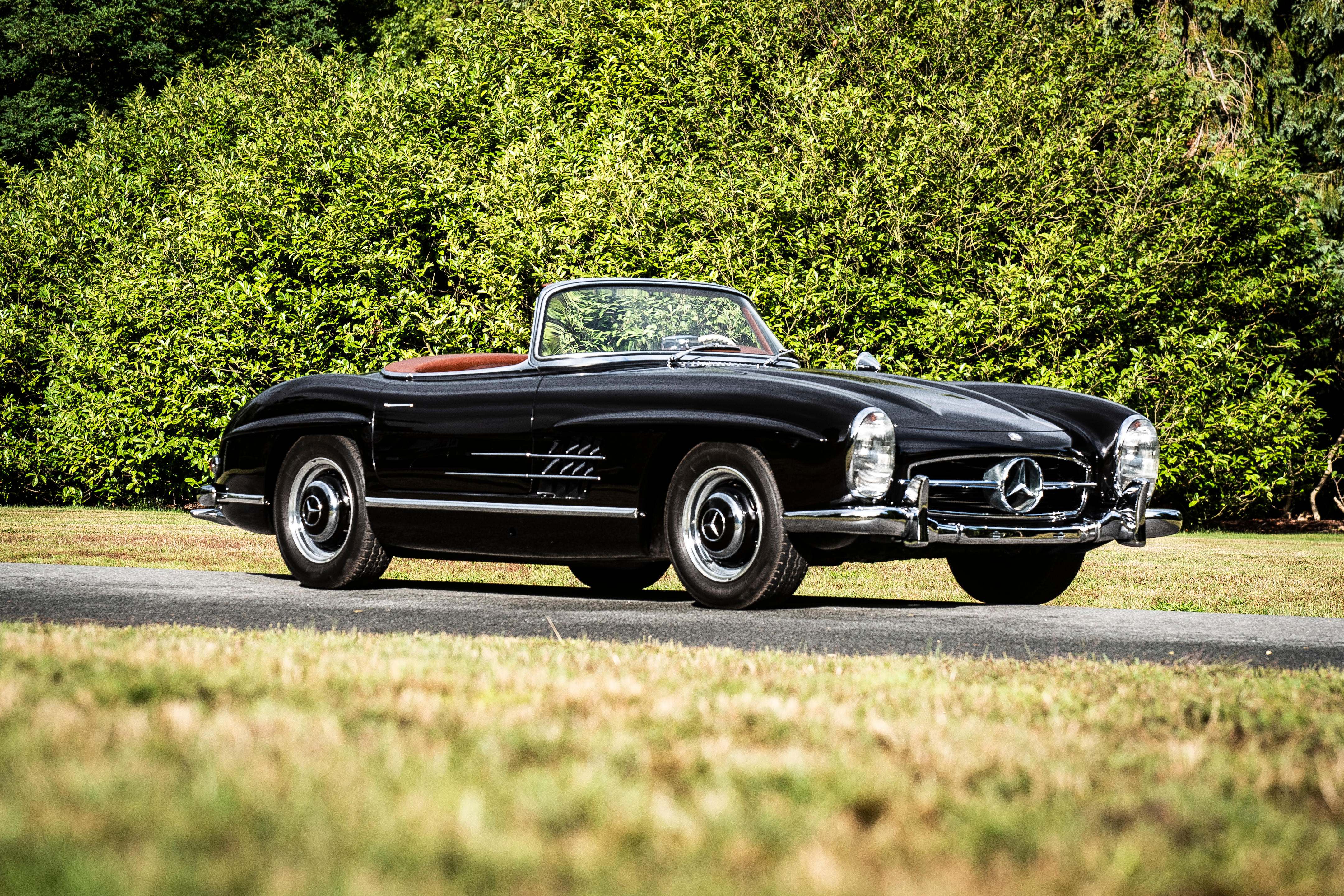 1957 Mercedes-Benz 300 SL Roadster - auctions & price archive