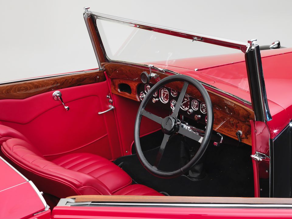 https://images1.bonhams.com/image?src=Images/live/2019-12/02/24928151-1-24.jpg&width=960