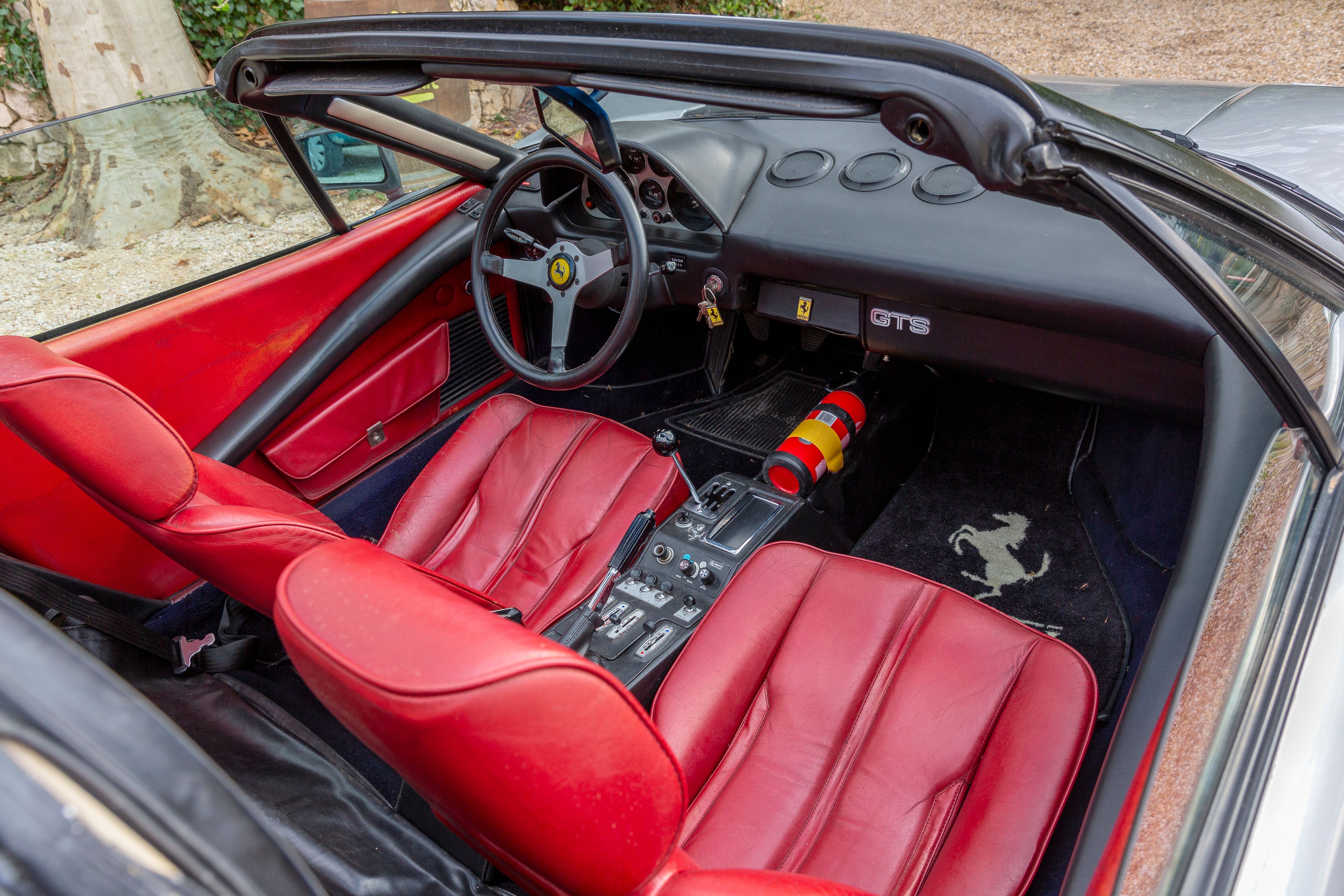 Bâche Intérieure De Protection Pour Ferrari 308 GTS (1975-1985) - Couleur Rouge - Neuf
