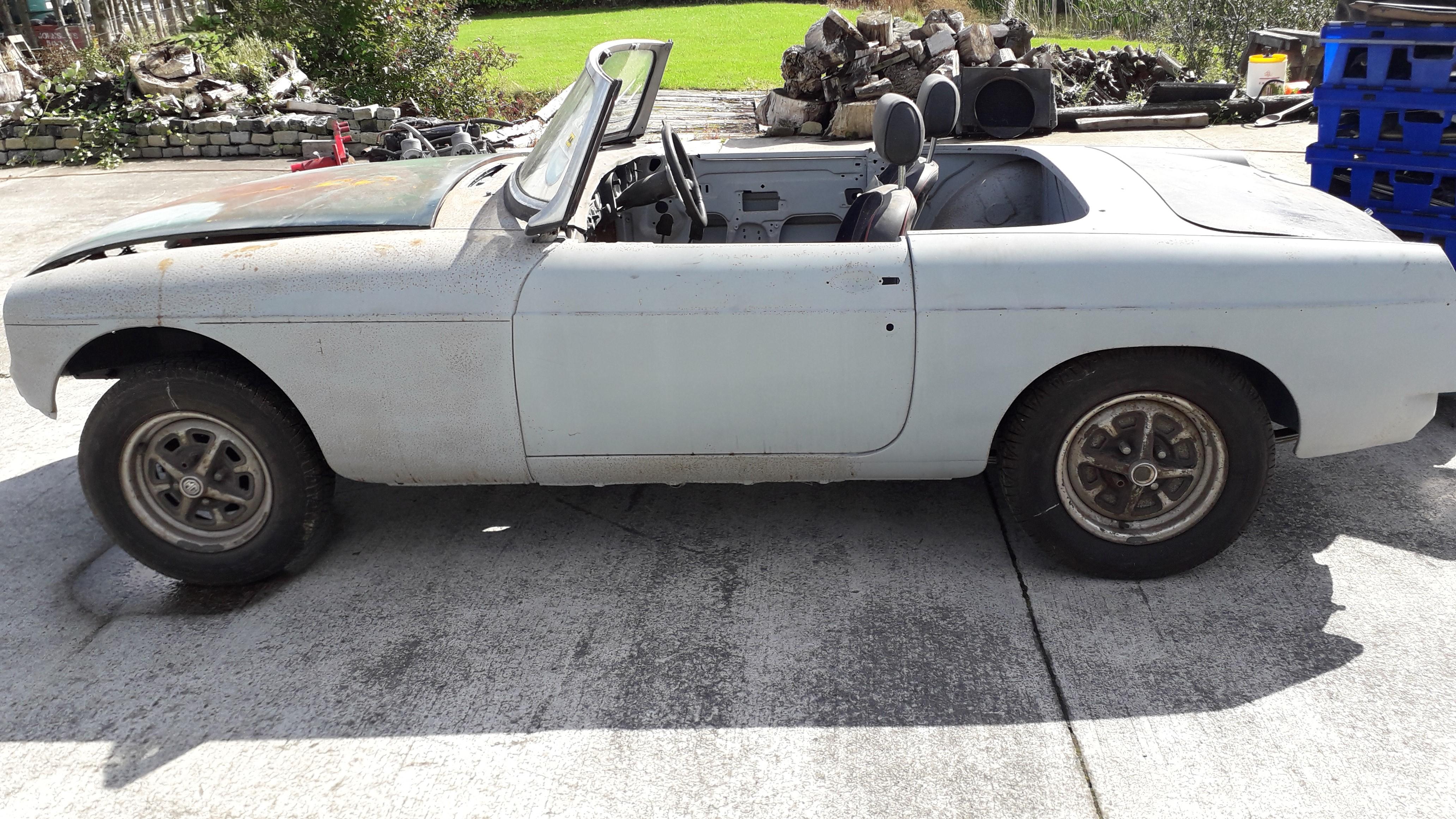 1976 Mg Mgb Roadster Auctions And Price Archive