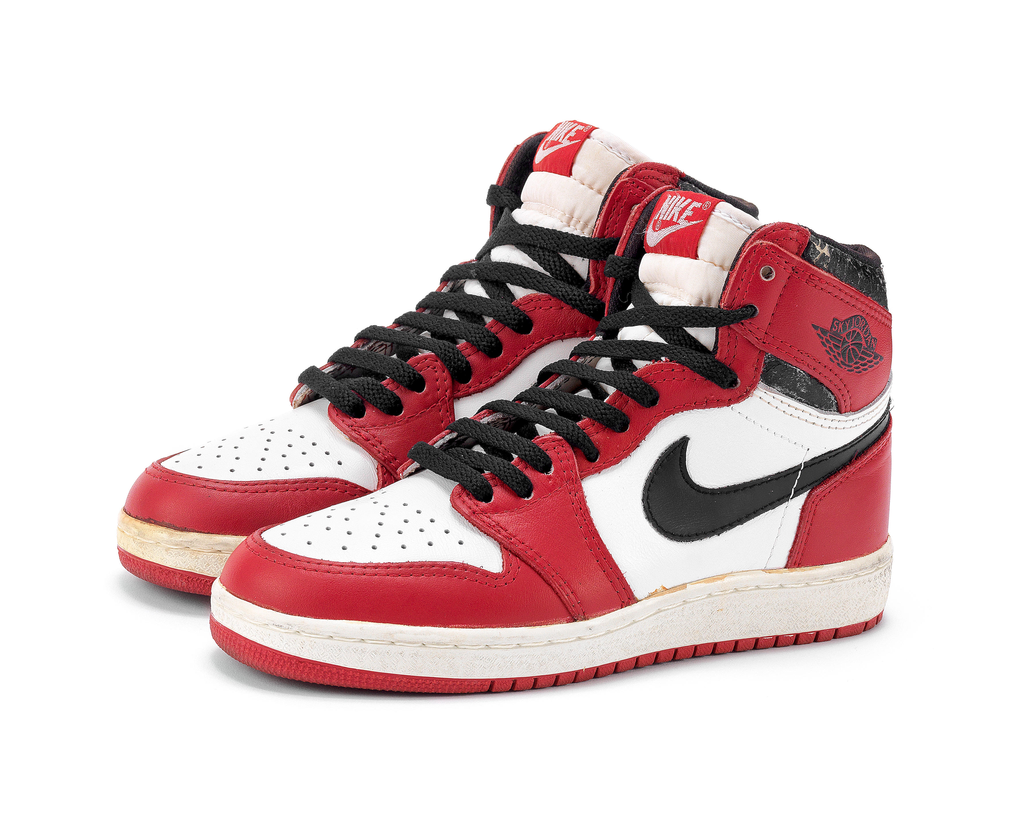 financieel Wennen aan Perseus Bonhams : Nike Sky Jordan 1 Sky Jordan 1, 1985 UK 3