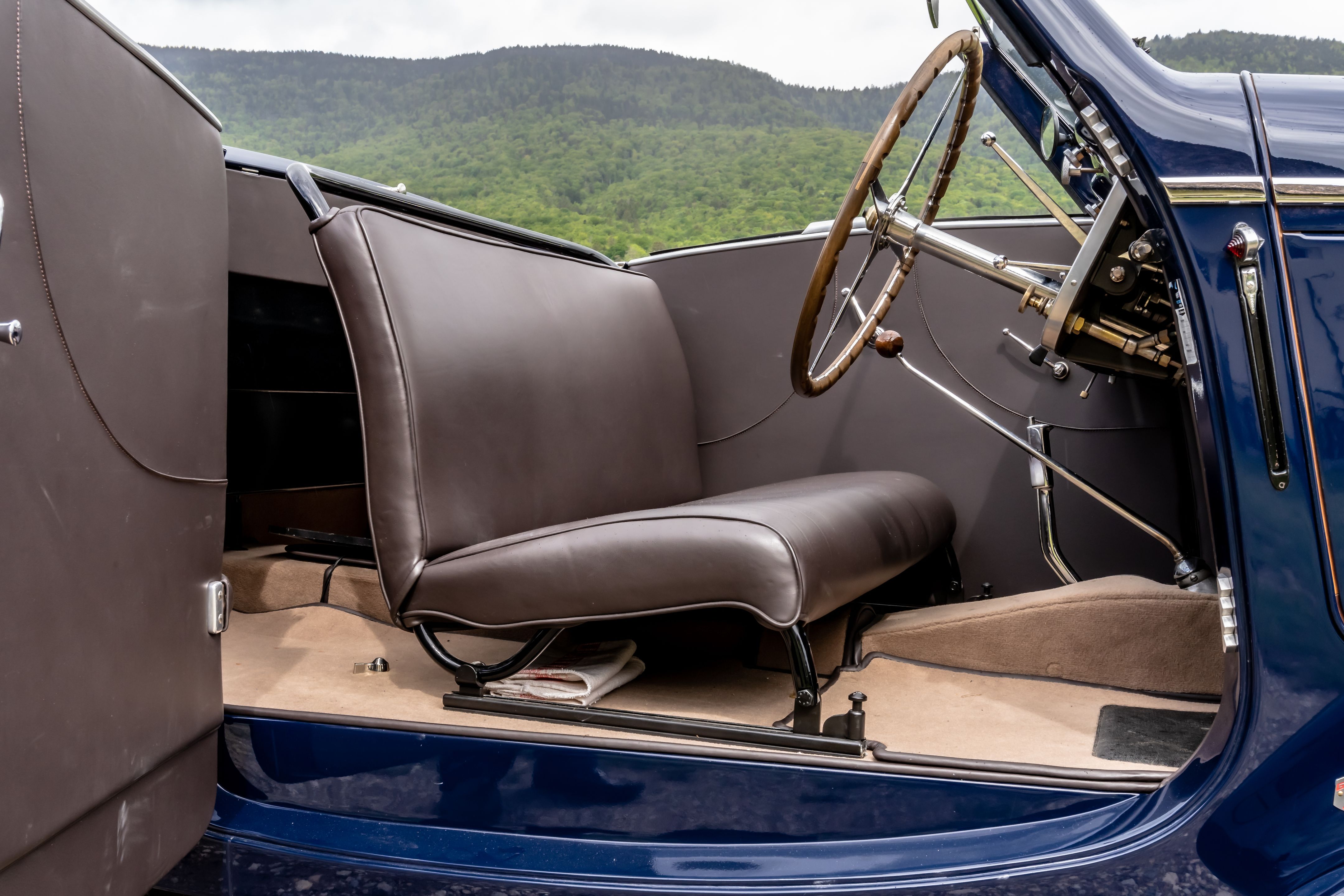 ILARIO 43113 - Bugatti T57SC Aravis Cabriolet Gangloff 1939