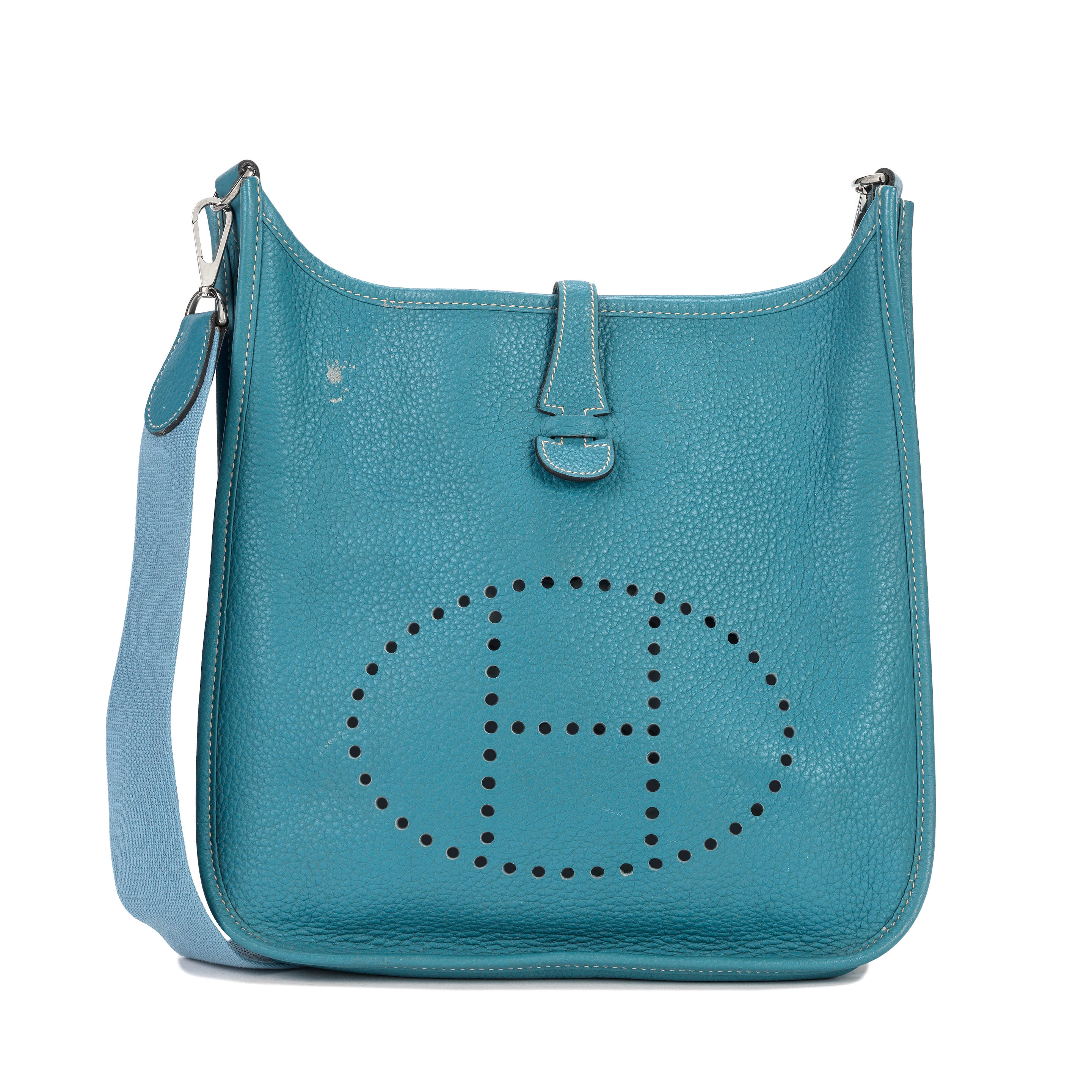 Auction - Designer Handbags and Fashion at 16.03.2022 - LotSearch