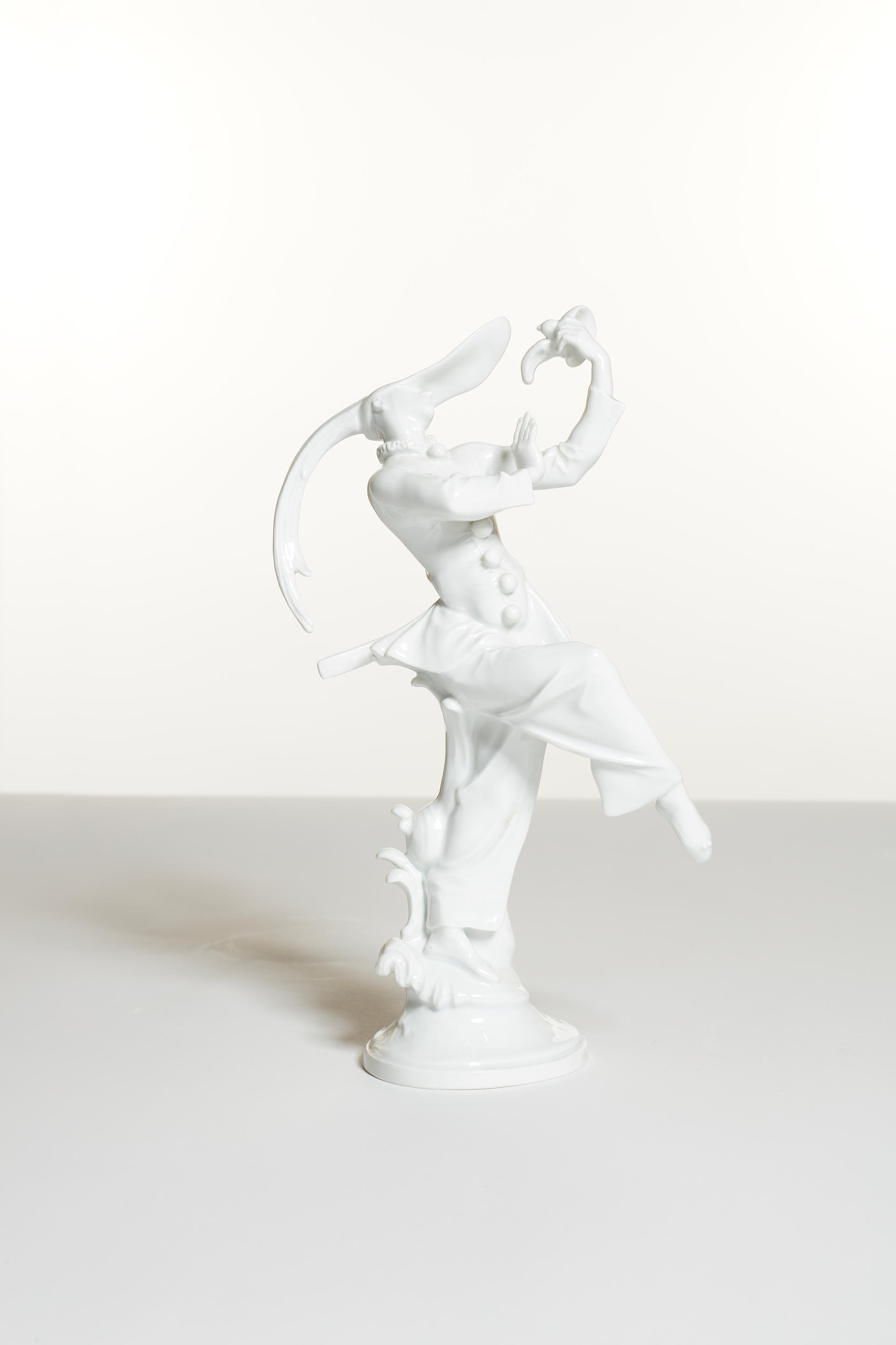 Figure en porcelaine représentant Le Danseur masqué, Meissen, circa...