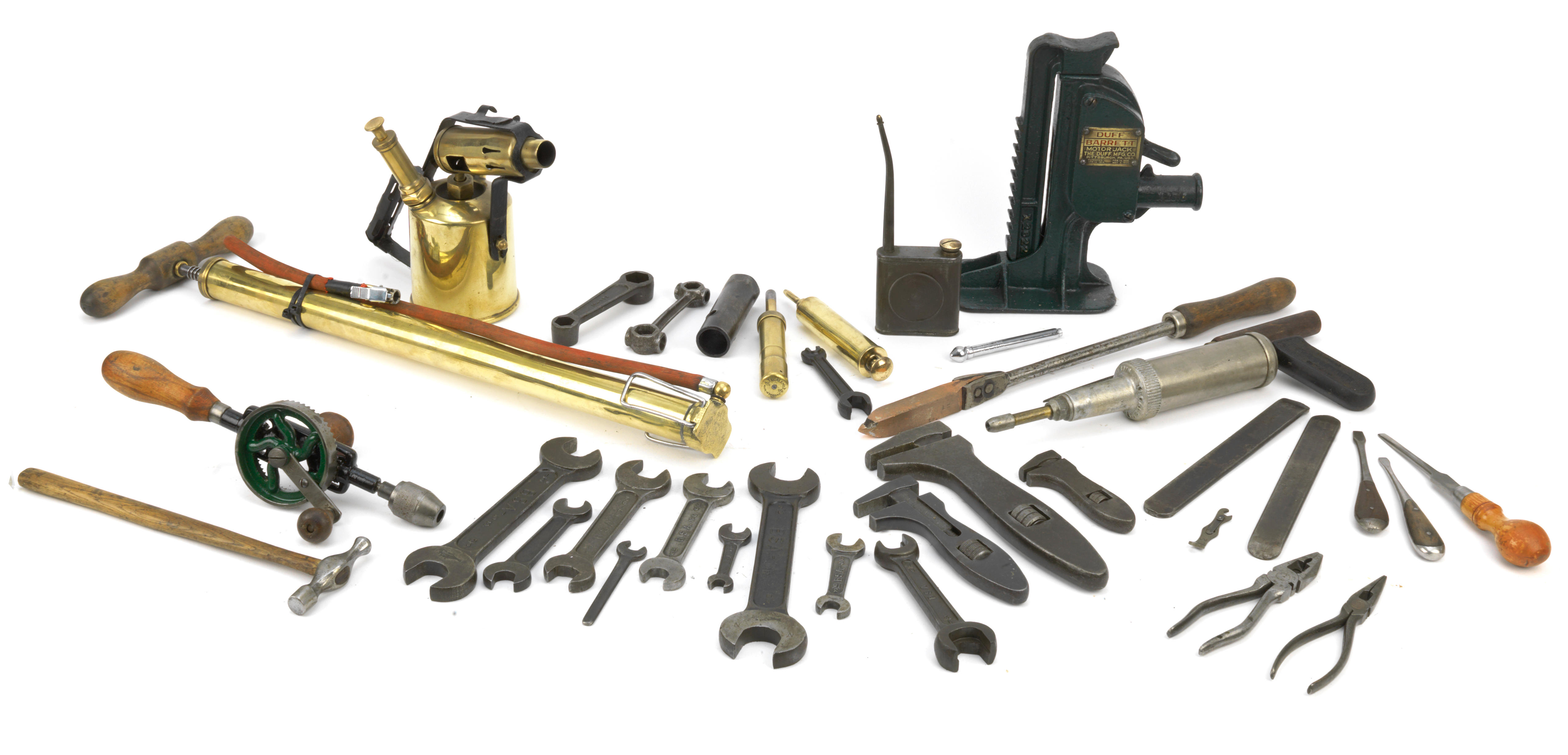 Bonhams Cars : Assorted tools to suit a veteran car, ((Qty))