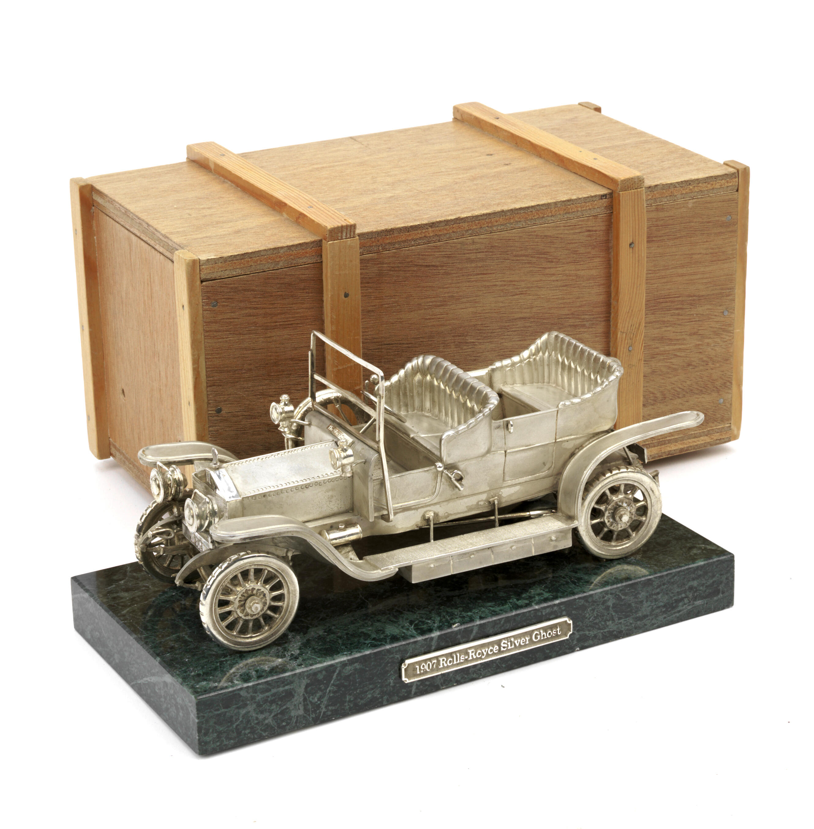 Bonhams Cars : A Goyard motoring trunk, 1920s