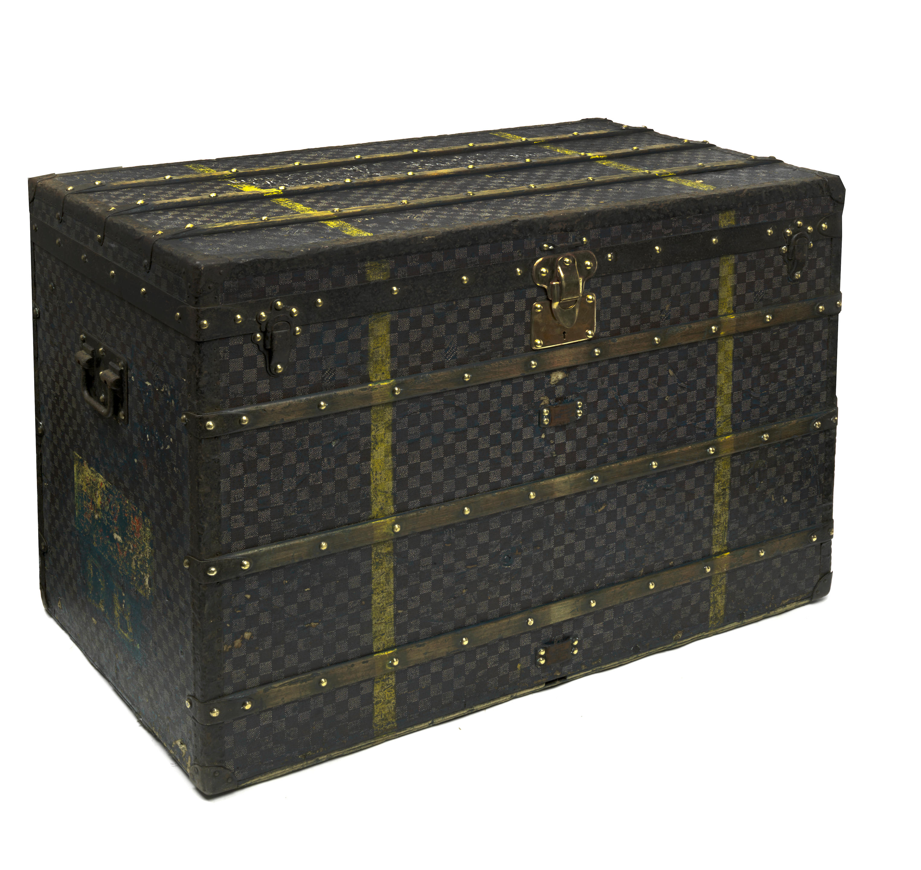 Lot - LOUIS VUITTON TRUNK, with fitted interior tray