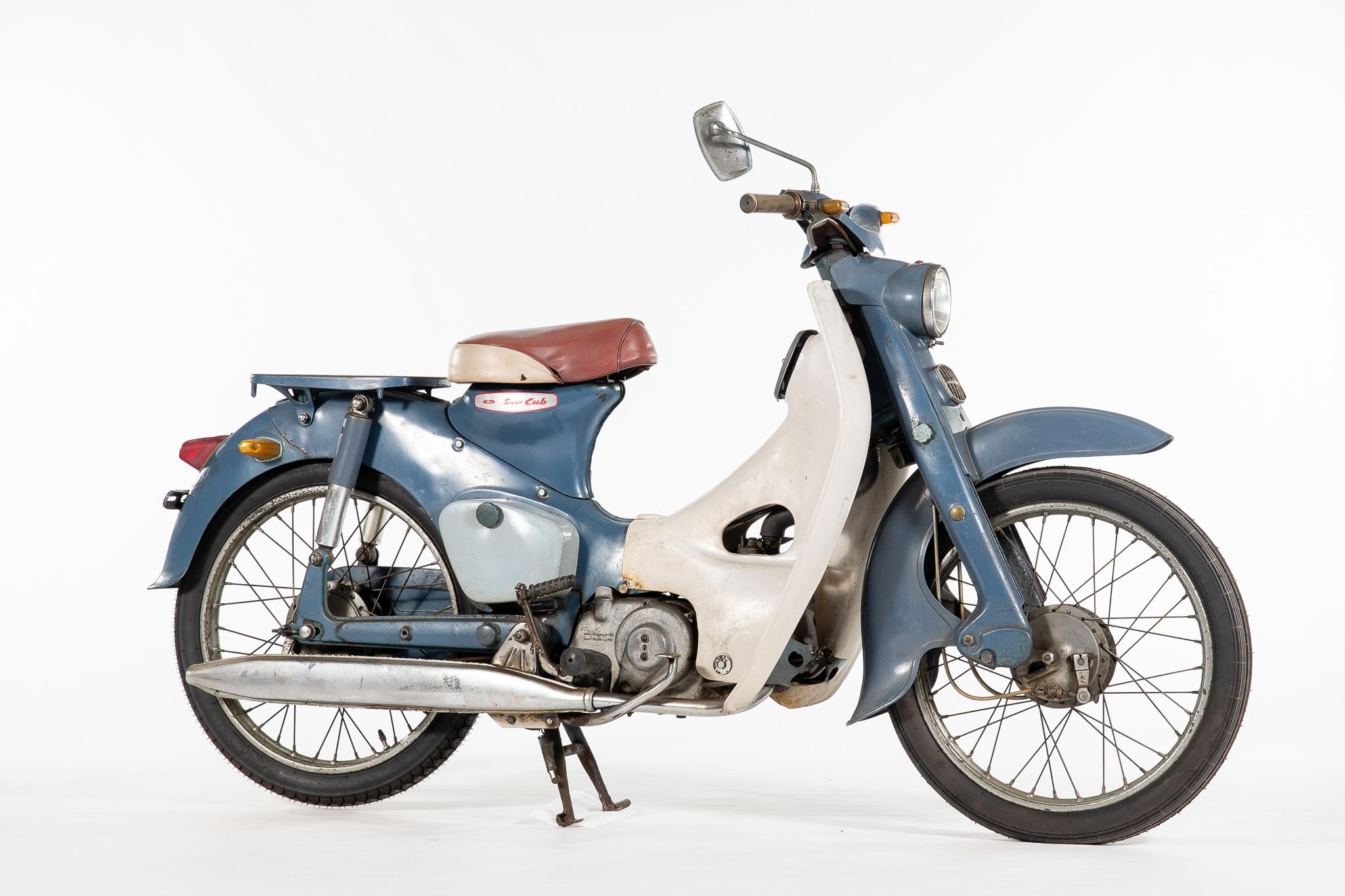 La Honda Super Cub 50 Es Una Moto Retro Que Alcanza Los 105 Km/L A 30 ...