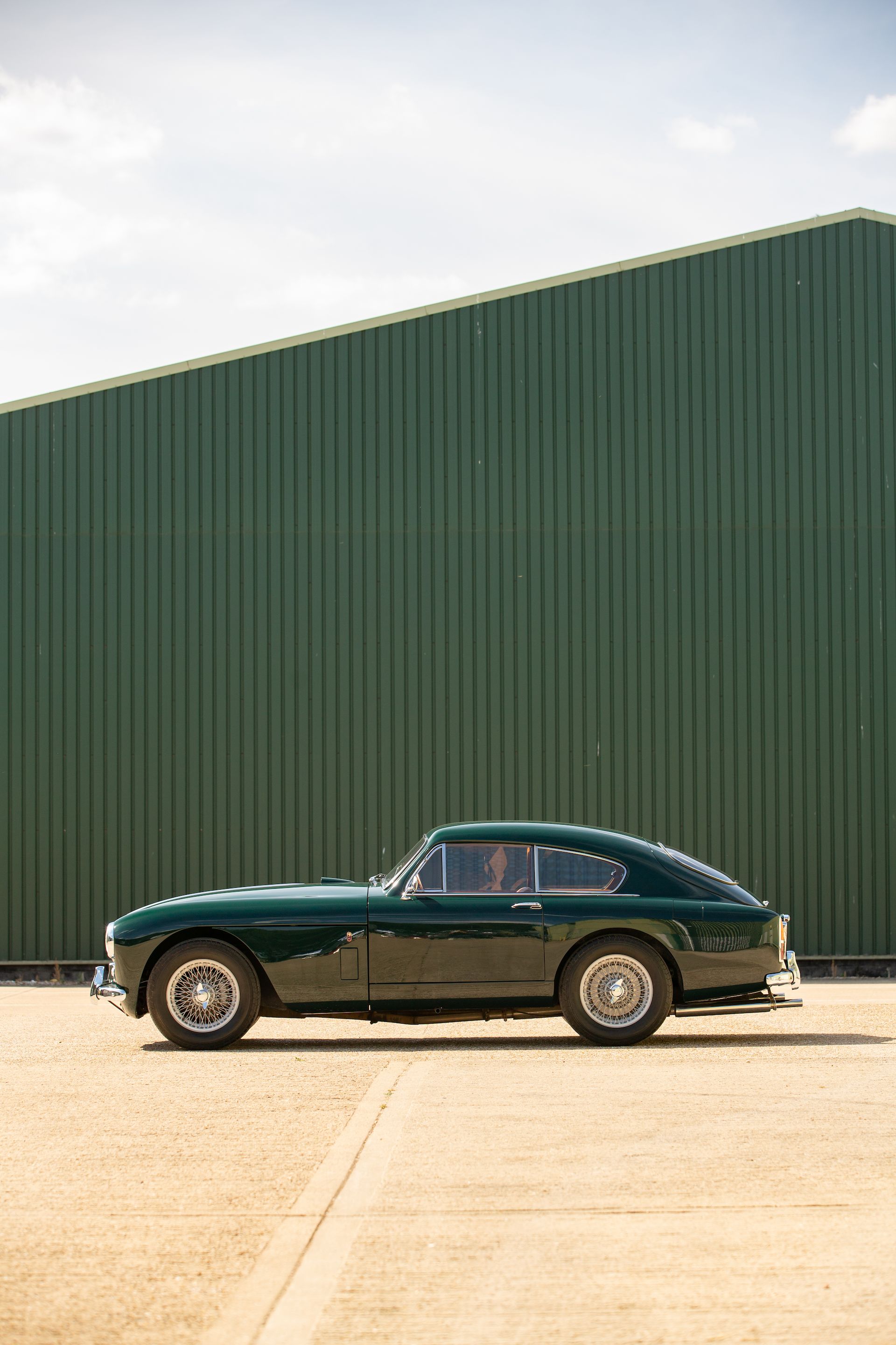 A Very Special 1958 Aston Martin DB 2/4 Mk III Is Going Under The Hammer 104024