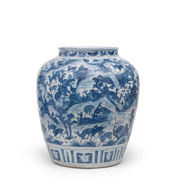 Bonhams : A RARE LARGE BLUE AND WHITE 'HUNDRED' DEER JAR Wanli