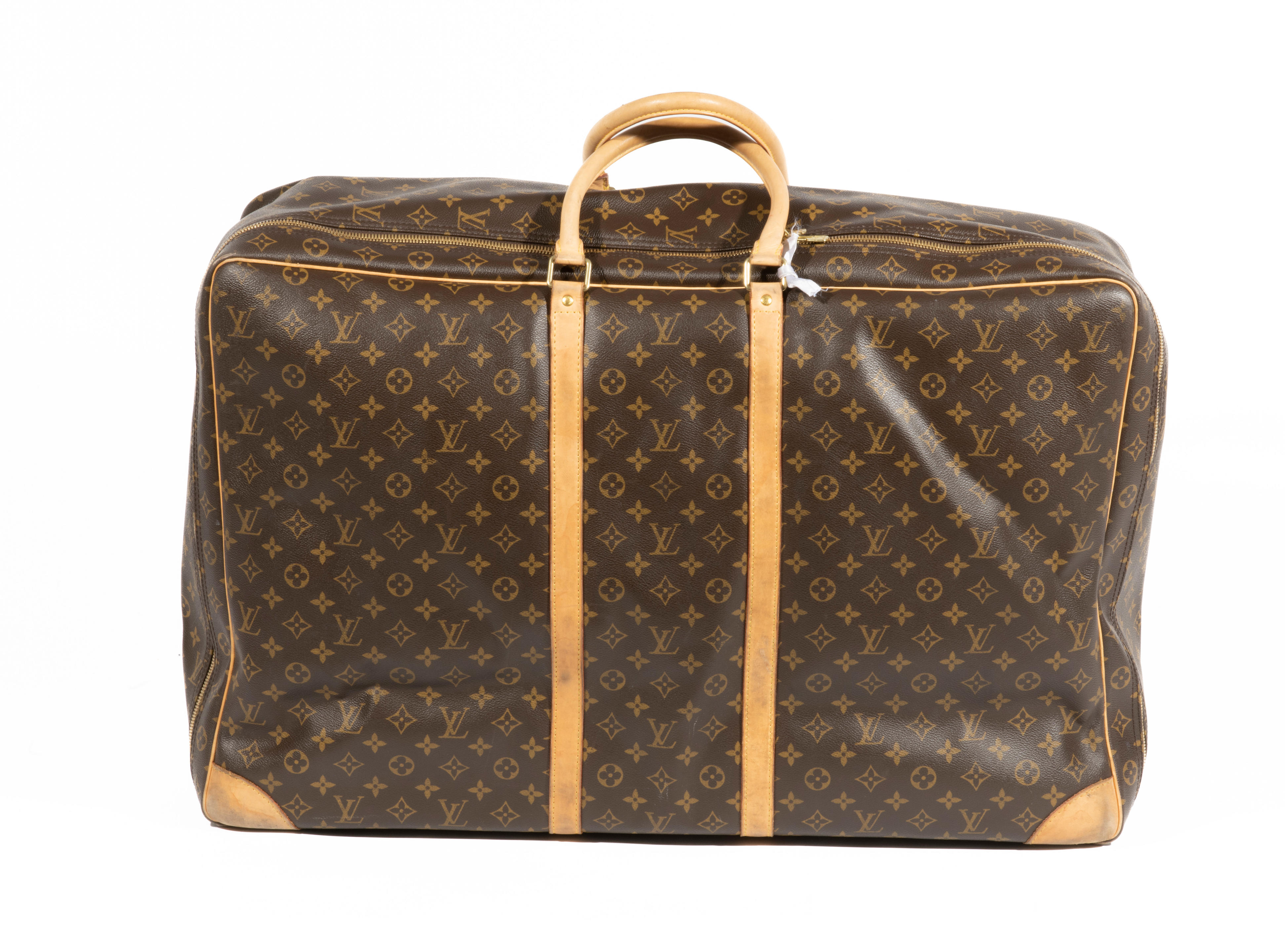 Sold at Auction: Louis Vuitton, Louis Vuitton, valise souple