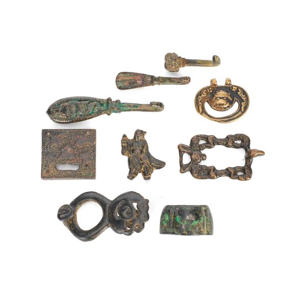 Bonhams A COLLECTION OF BRONZE ITEMS Six Dynasties and later (9)