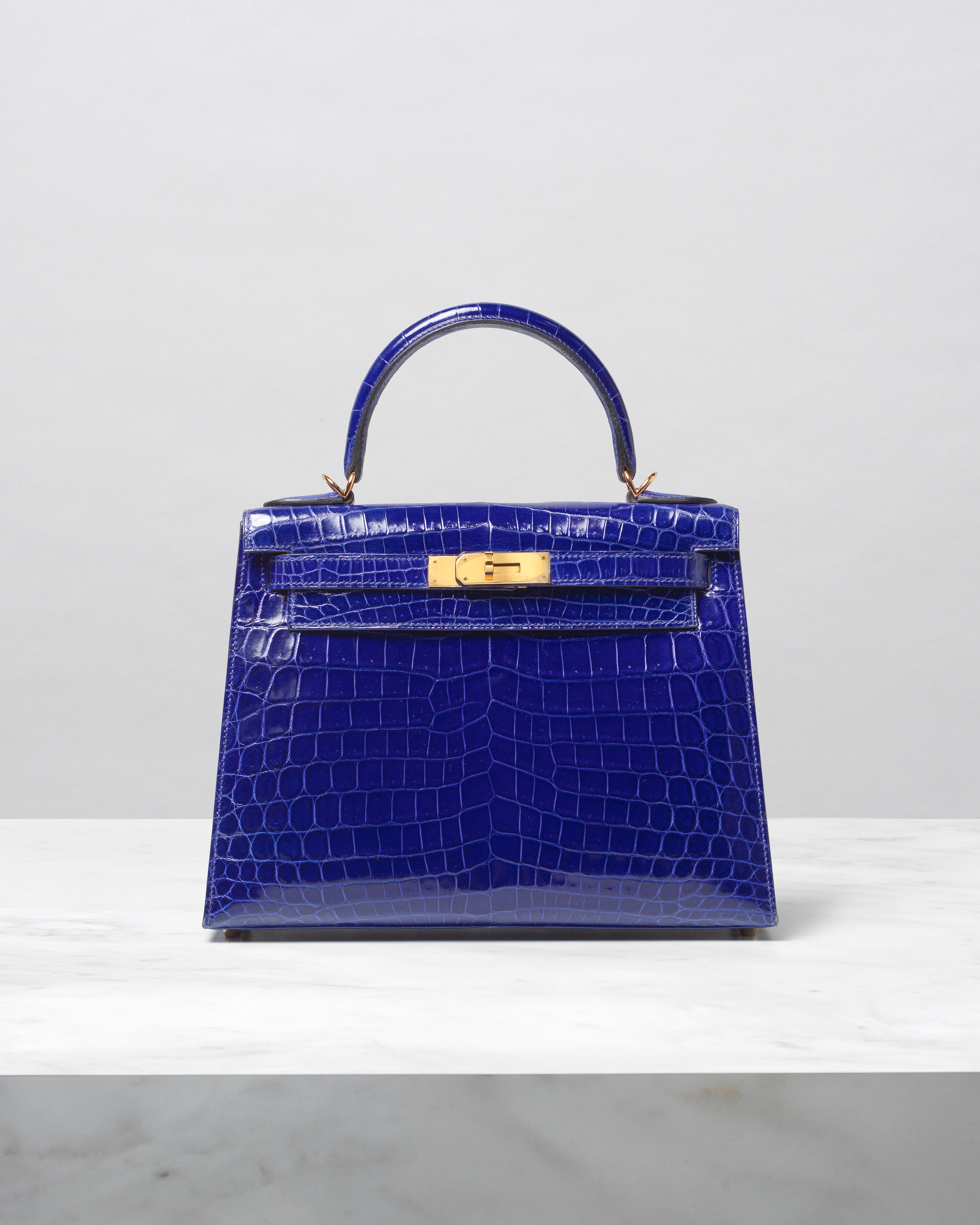 Hermès Kelly 28 Bleu Electrique Sellier Crocodile Niloticus Lisse Pall —  The French Hunter