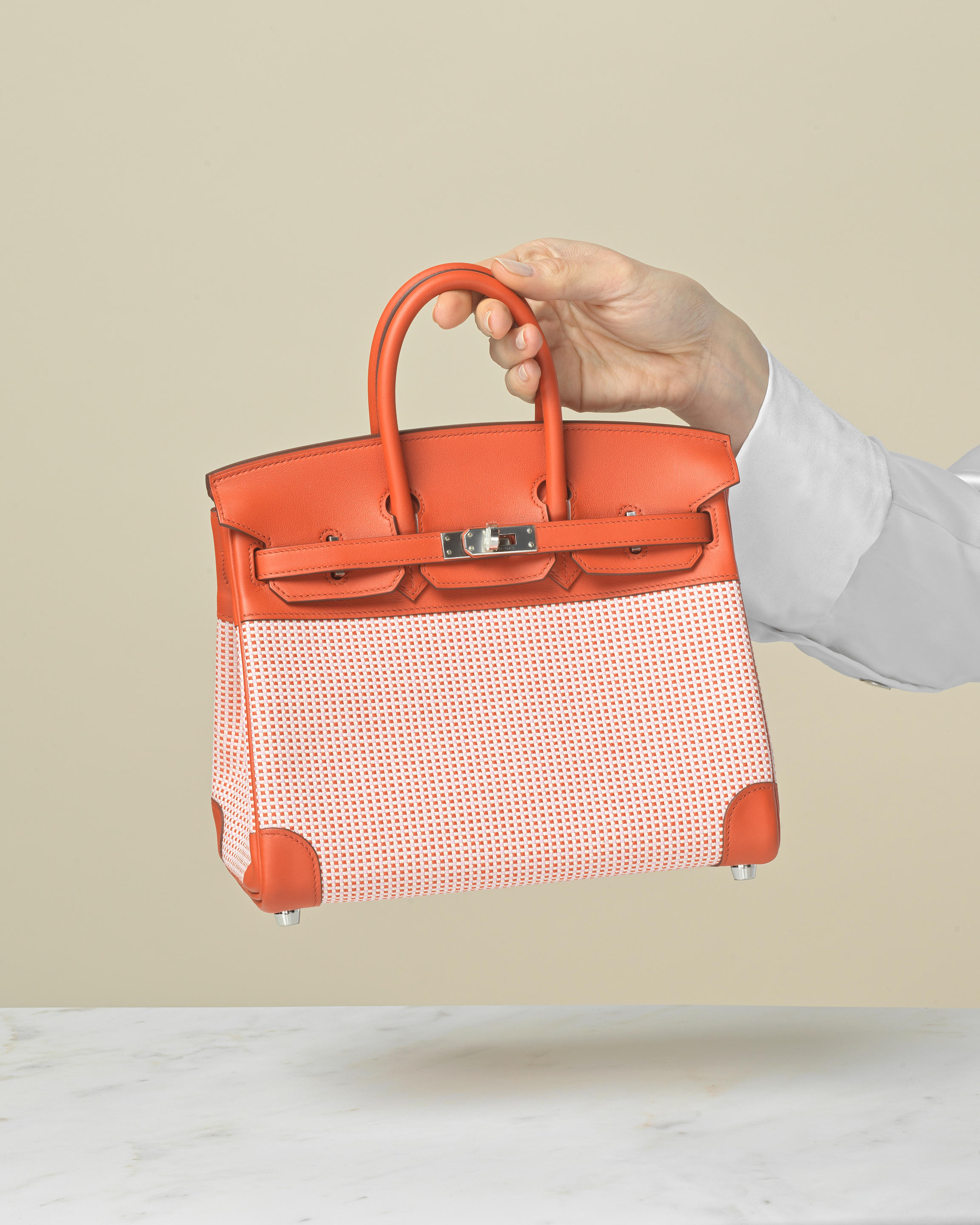 Bonhams : Hermès a Desert Canvas and Sesame Swift Leather Cargo Birkin 25  Limited Edition 2021 (includes padlock, keys, cloche, dust bags, rain  protector and box)
