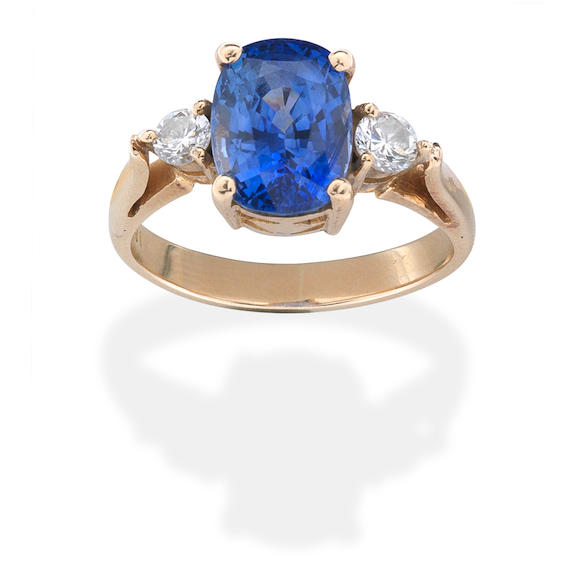 Bonhams : SAPPHIRE AND DIAMOND RING