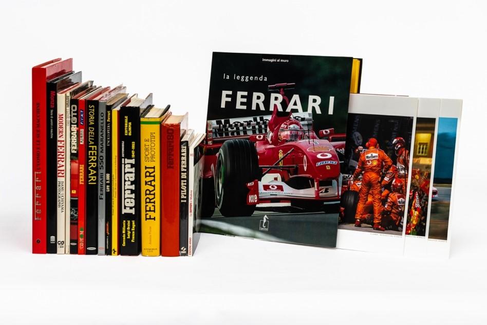 Books relating to Ferrari and its history in Italian