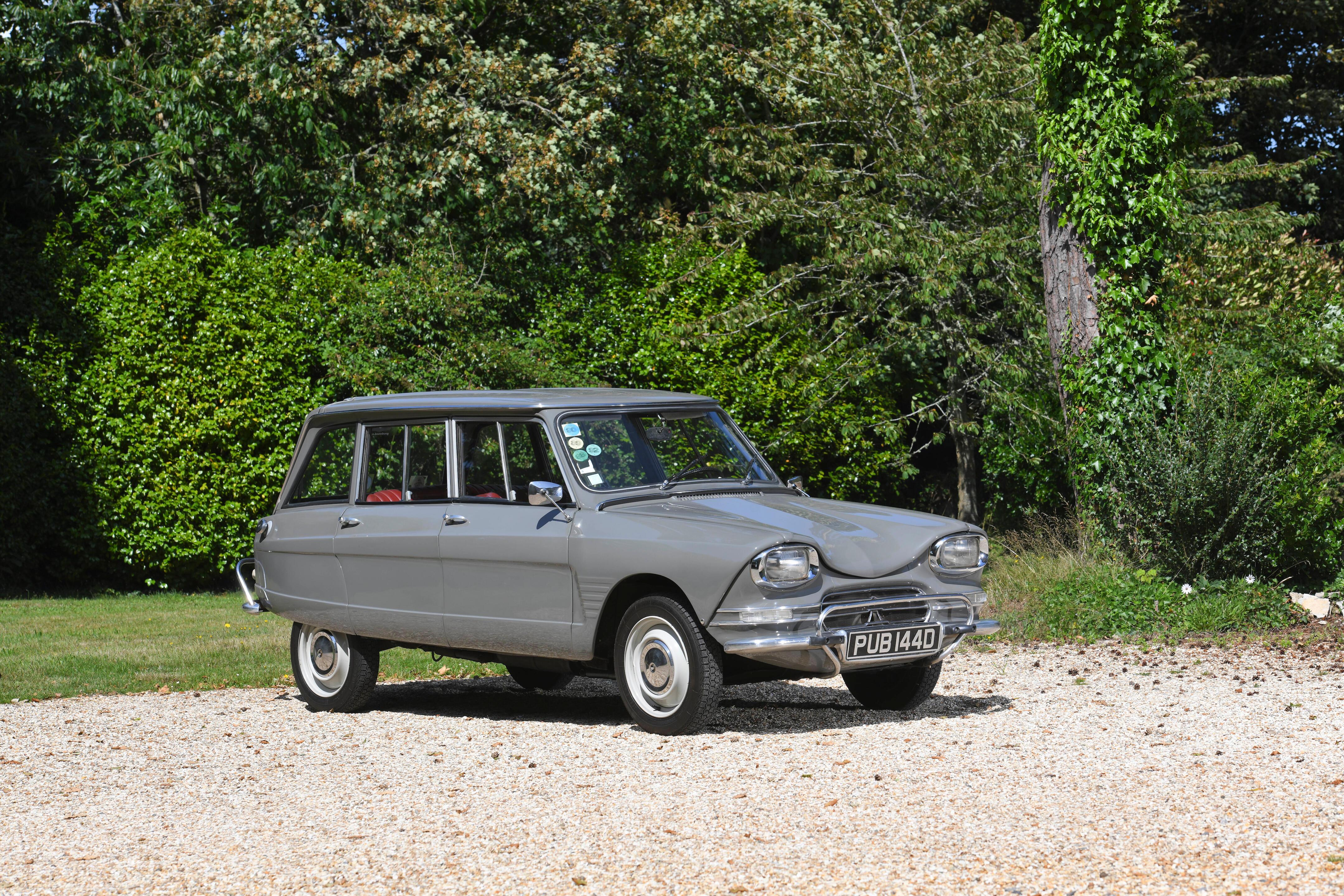 Bonhams Cars : 1966 Citroën Ami 6 Break Estate Chassis no. AM1319480 Engine  no. 026700906