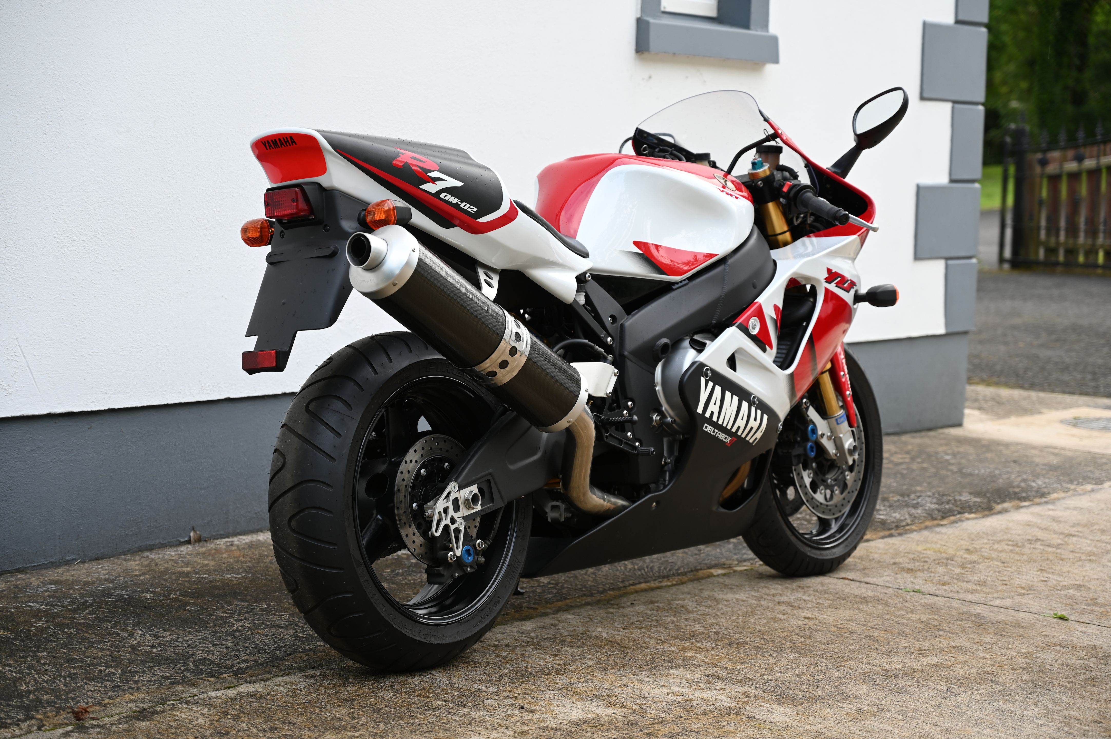Bonhams Cars : Unregistered, 1999 Yamaha 749cc YZF-R7 OW-02 Frame 