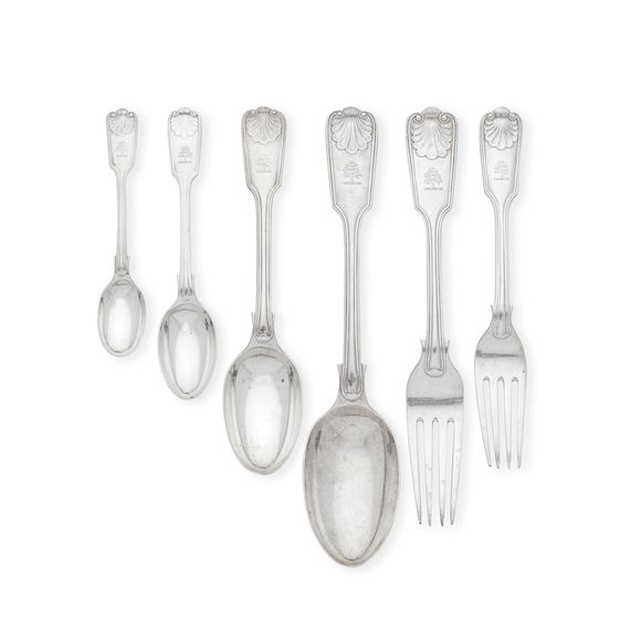 Bonhams : An Edwardian silver Fiddle, Thread and Shell pattern table ...