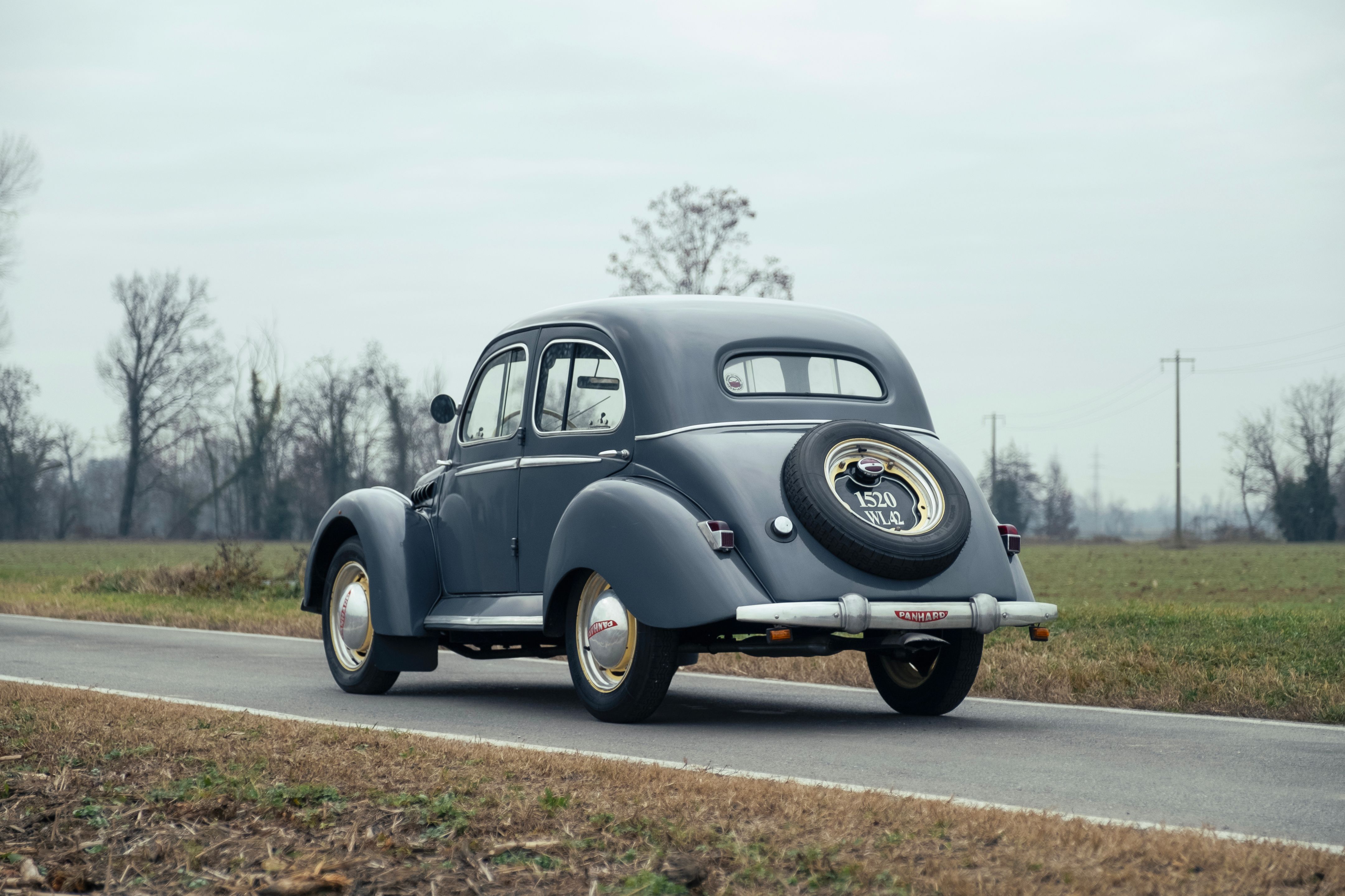 Panhard Dyna X86 Cabriolé (1951) - Auto Motor Klassiek - revista sobre