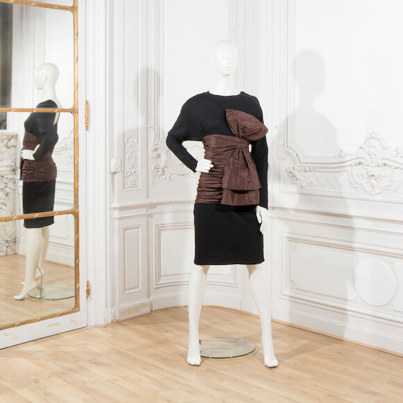 Angelo Robe Bonhams Cornette de Saint Cyr : Angelo TARLAZZI, circa 1980. Robe de ...