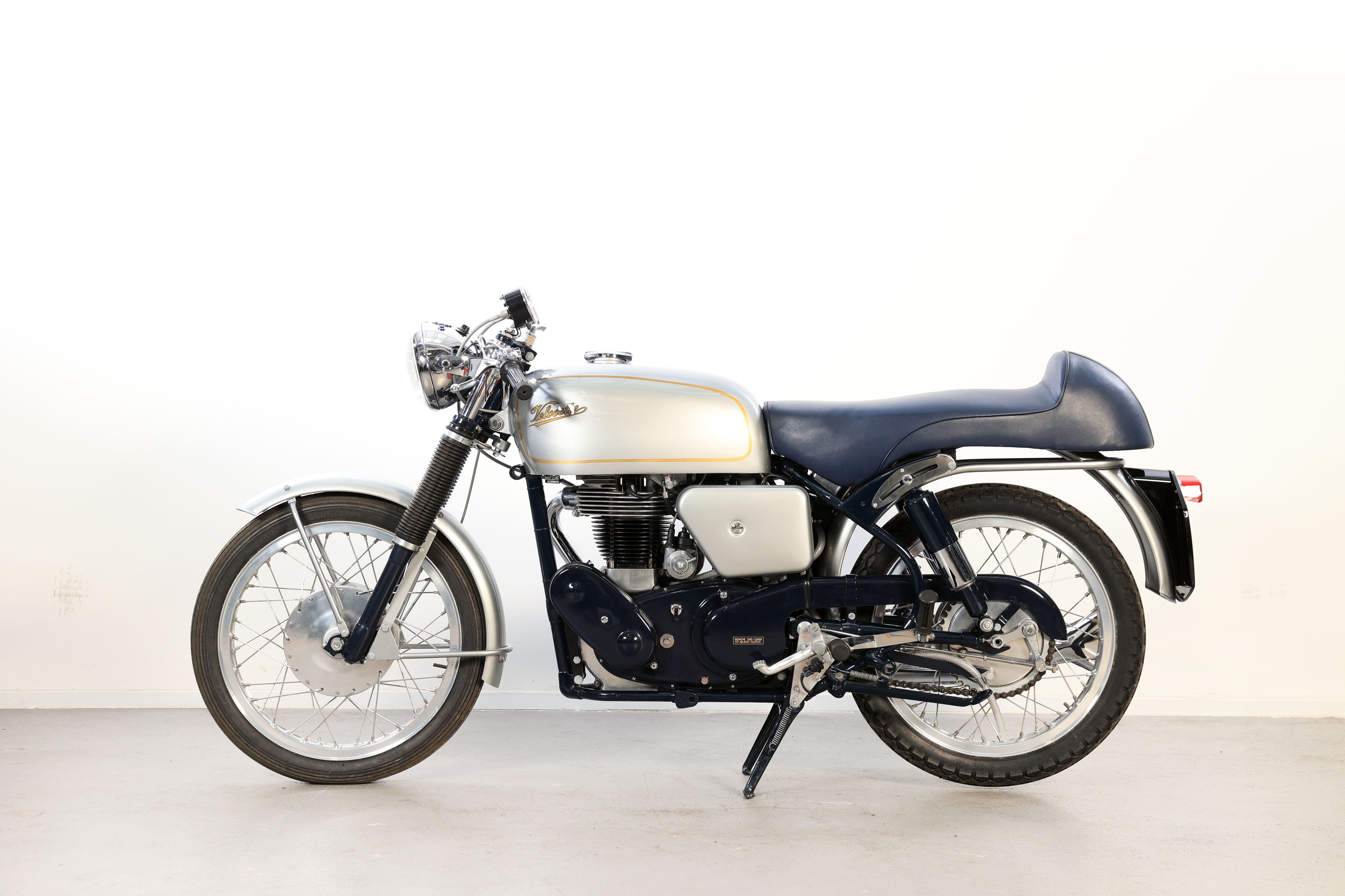 Moto Miniature Hachette Joe Bar Team – Velocette 500 Thruxton N°68 – Orson Lacharge 1968