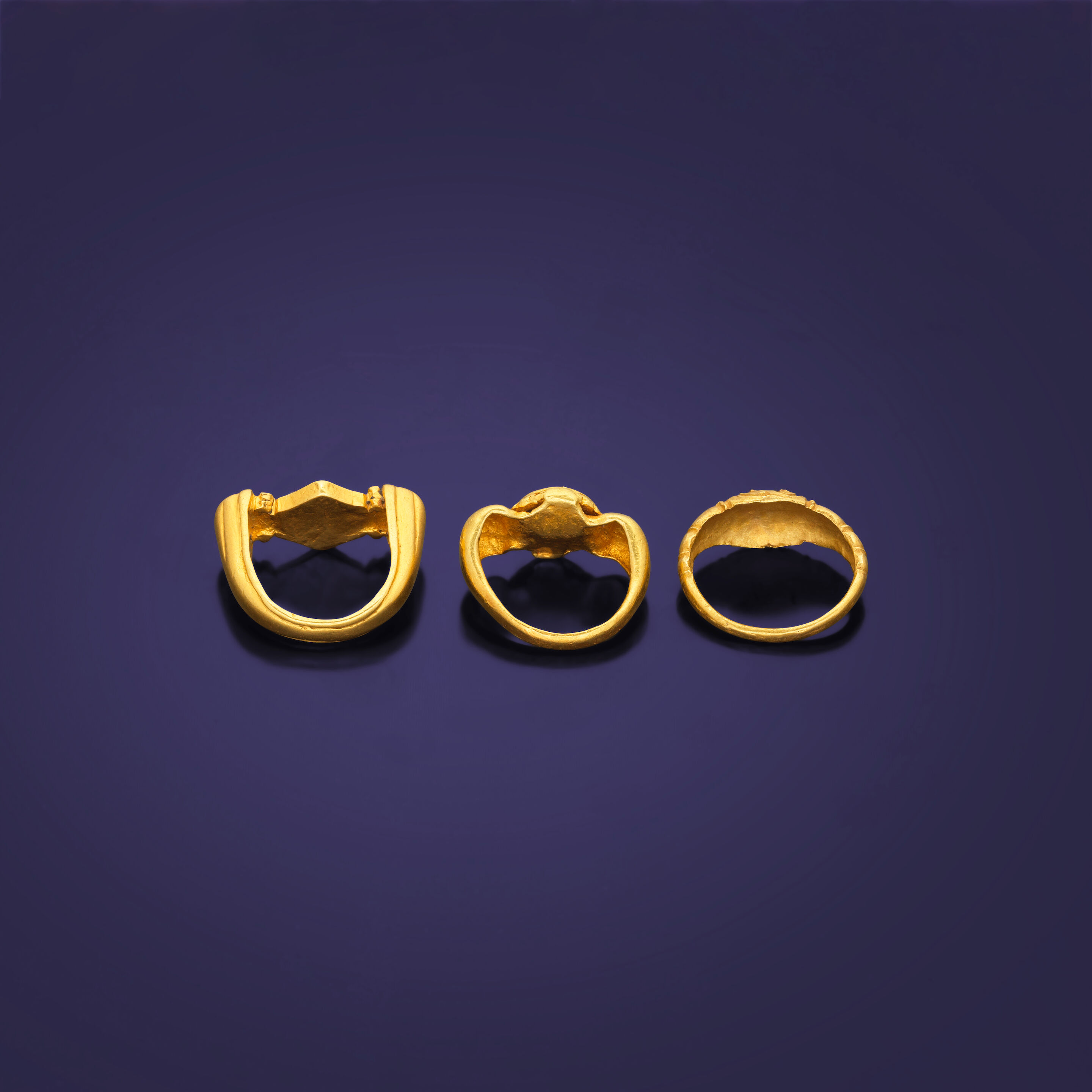 Trois bagues en or - Thumb 2