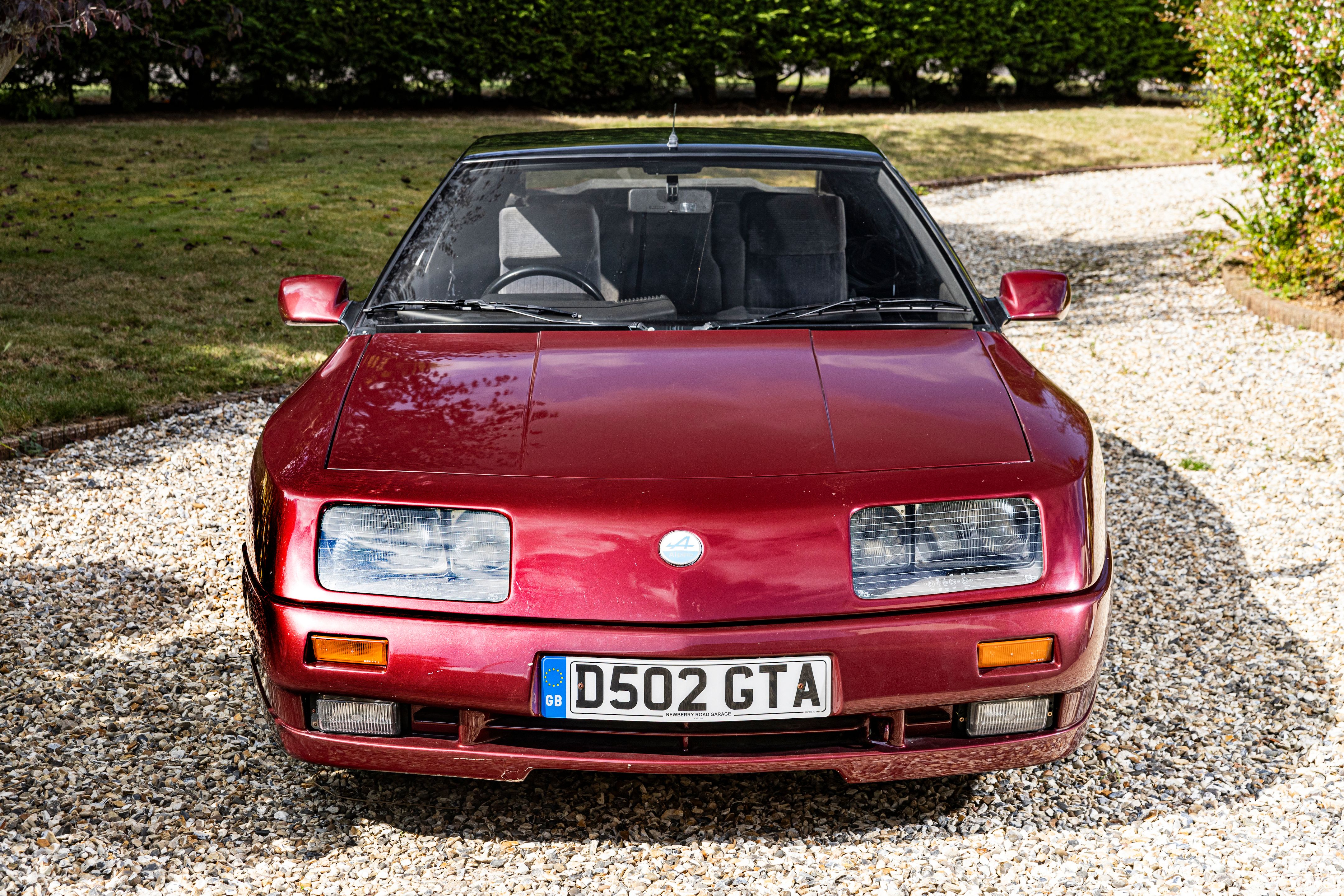 Lot 257 - 1991 Renault Alpine GTA V6 Le Mans