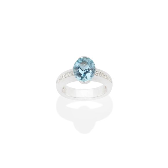Bonhams : H.STERN AQUAMARINE AND DIAMOND RING