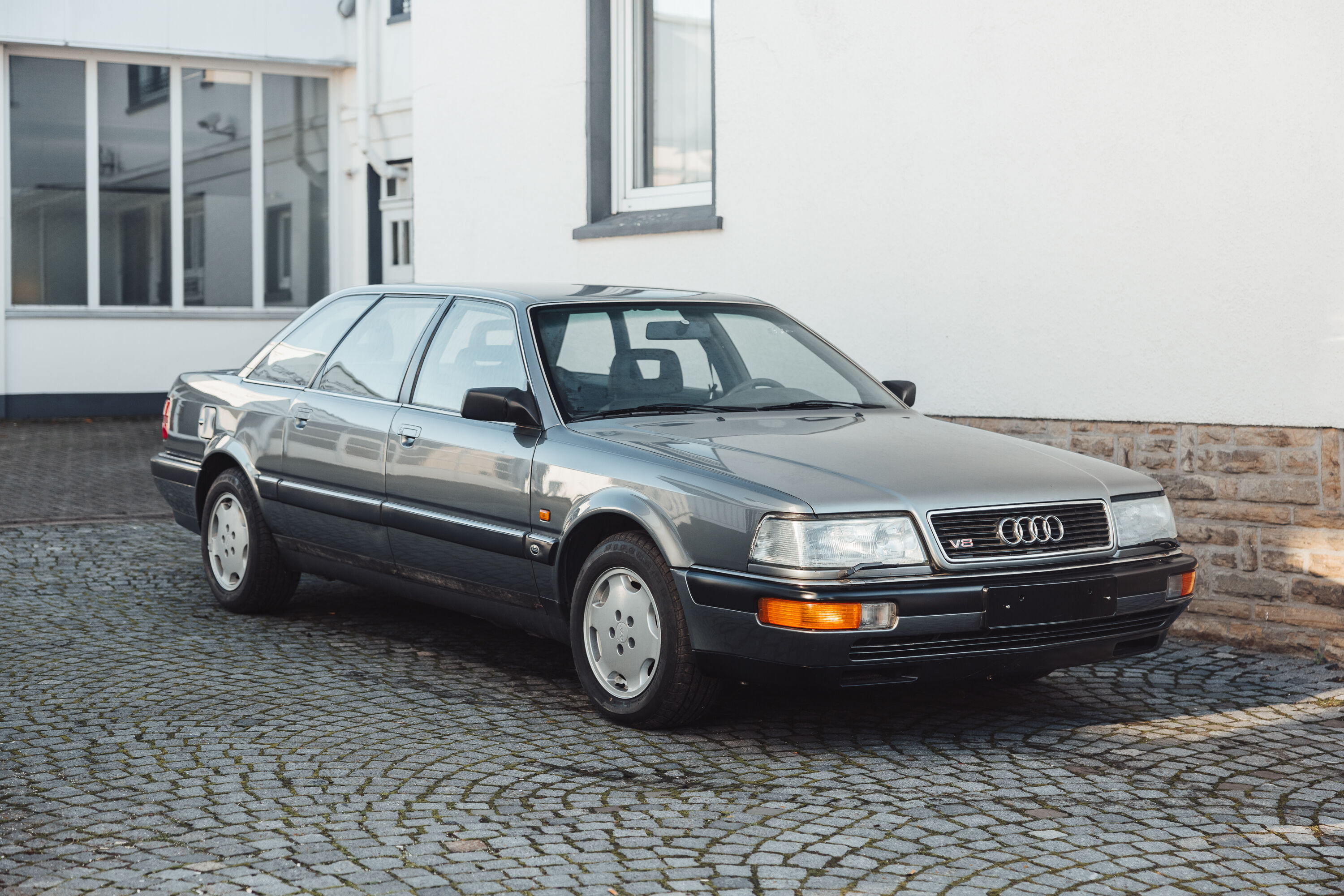 Audi V8