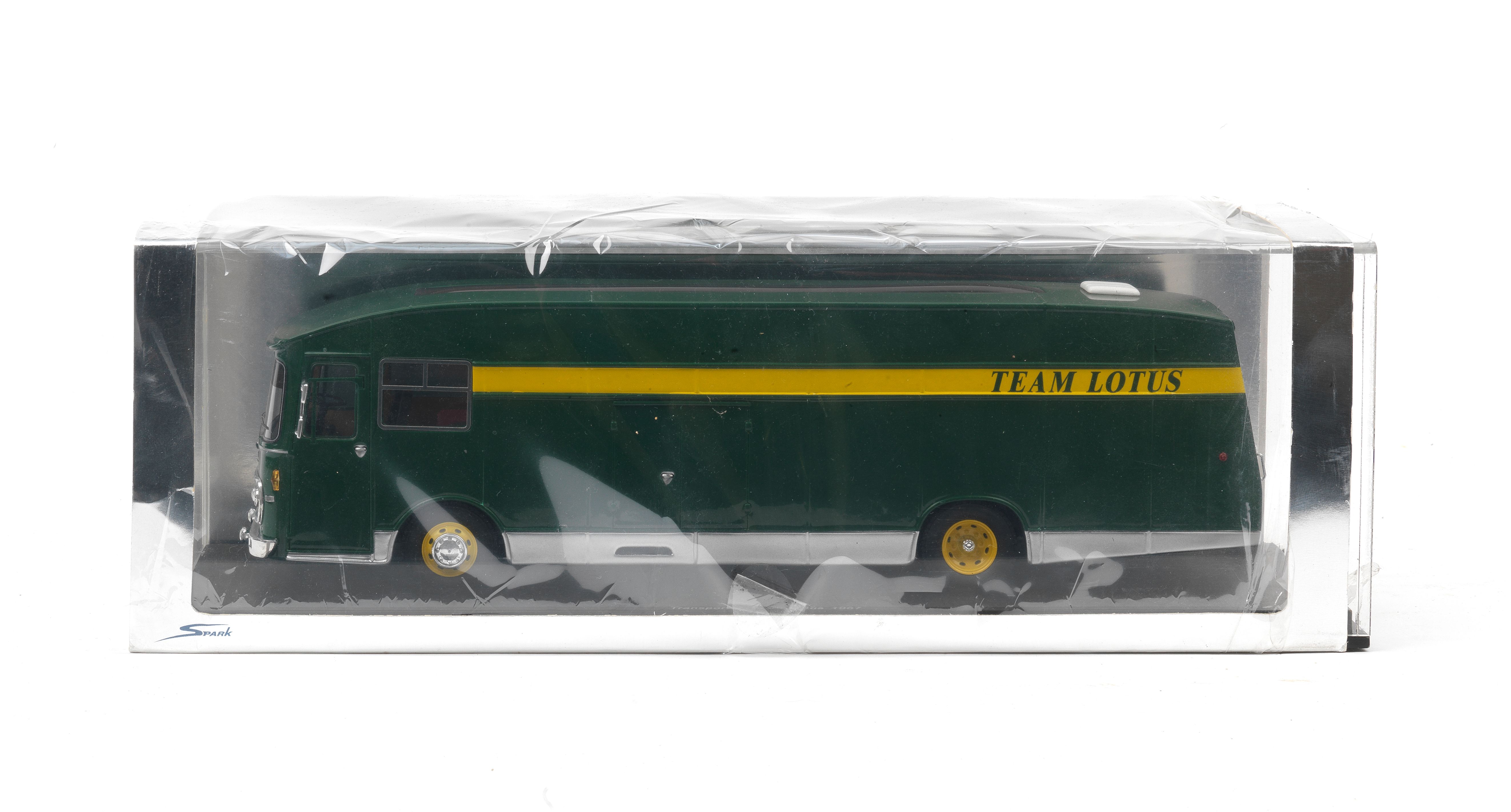 Transporter Team Lotus 1967 – Spark 1/43 – Miniature Occasion
