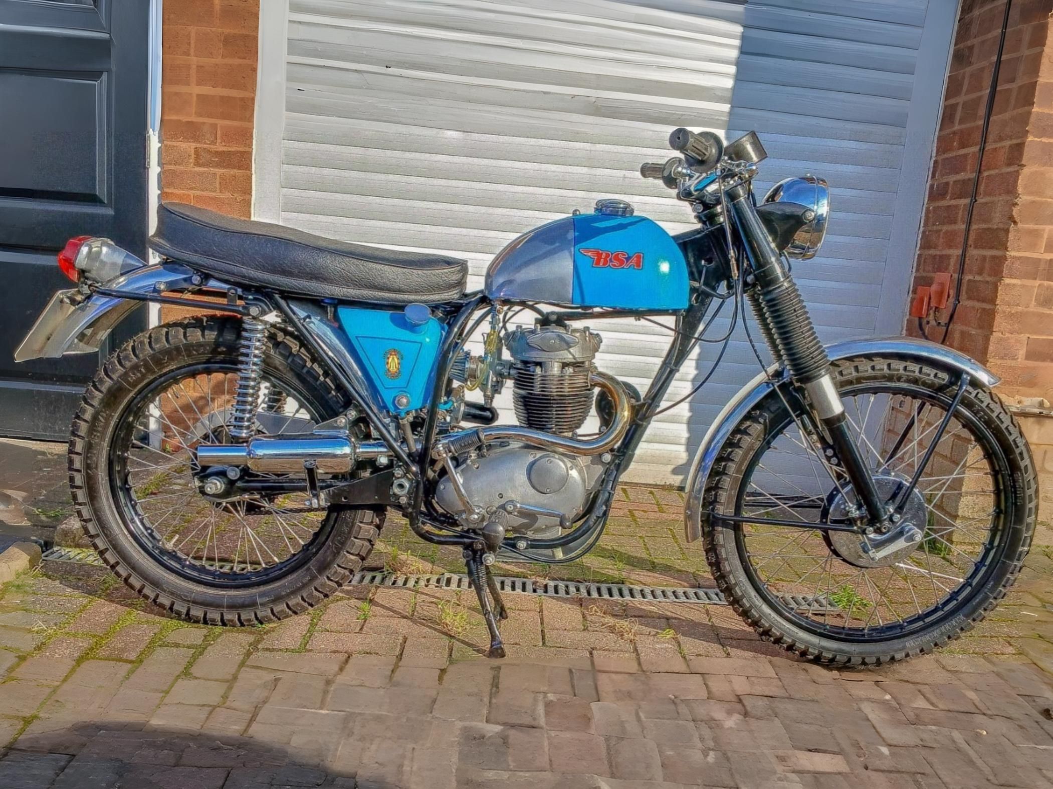 Bonhams Cars 1967 BSA 350cc B40 Frame B40GB1028 Engine no