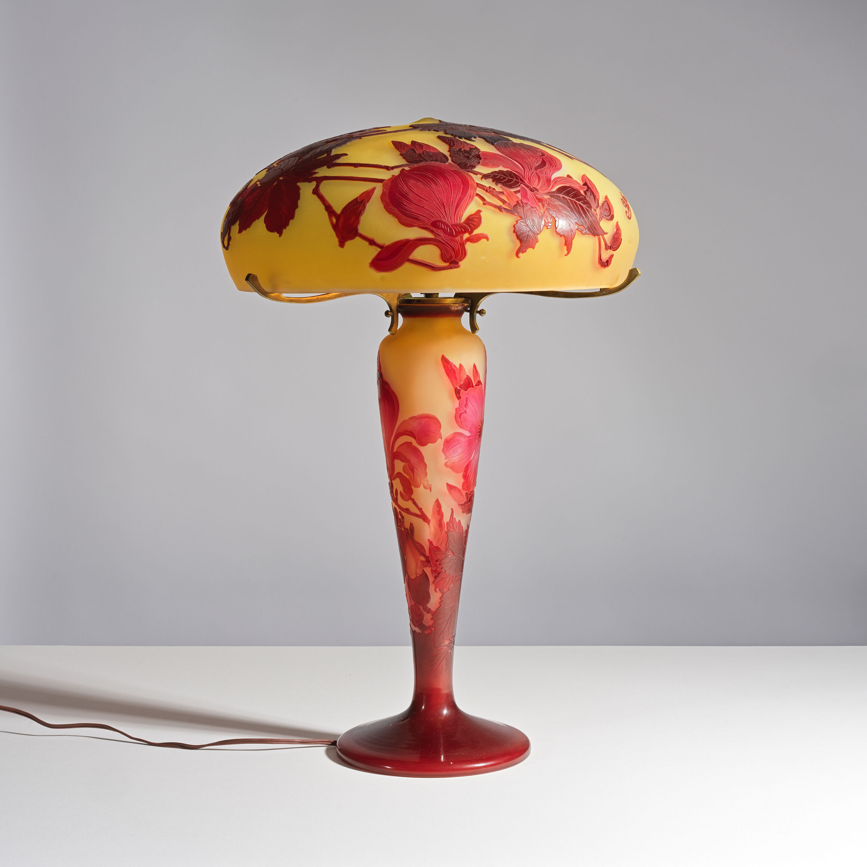 ÉTABLISSEMENTS GALLÉ (1904-1936) Importante lampe de table Magno