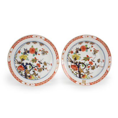 Deux assiettes en porcelaine de Meissen, vers 1740-50 Two Meissen plates, circa 1740-50