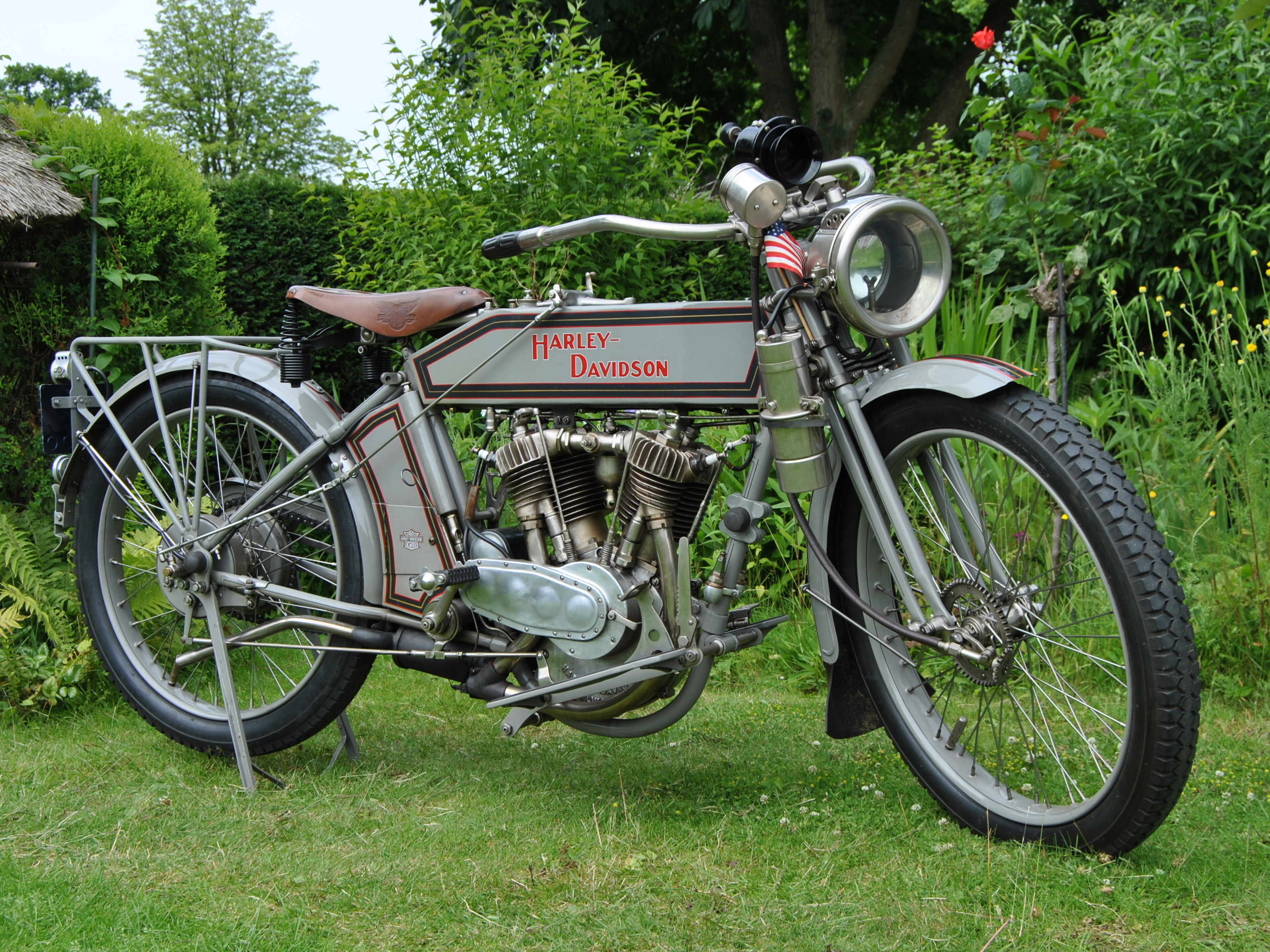 Bonhams Cars : The people