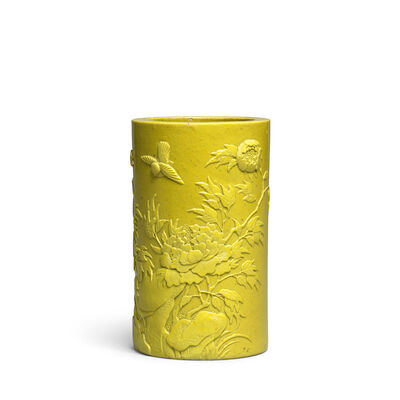 A YELLOW GLAZED BISCUIT 'PEONY' BRUSHPOT, BITONG 19th century