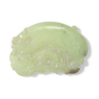 A YELLOWISH GREEN JADE PENDANT Late Qing Dynasty