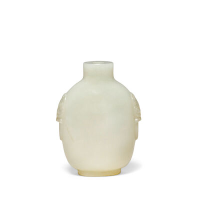 A WHITE JADE SNUFF BOTTLE 19th century