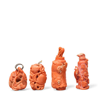 TWO CARVED CORAL SNUFF BOTTLES AND TWO CARVED CORAL PENDANTS 19th century (6)