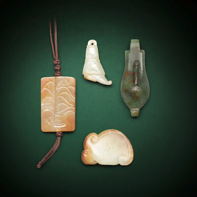 THREE JADE PENDANTS AND ONE PLAQUE Qing Dynasty (4)