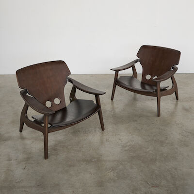 SERGIO RODRIGUES (1927-2014) Paire de fauteuils Diz