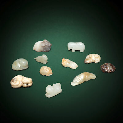 A GROUP OF ELEVEN SMALL CARVINGS OF VARIOUS ANIMALS Ming Dynasty and later (11)