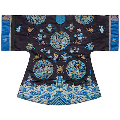 A MIDNIGHT-BLUE GROUND EMBROIDERED INFORMAL OVERCOAT, WAITAO 19th century
