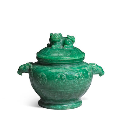 A SPINACH-GREEN NEPHRITE JADE 'RAMS' JAR AND COVER 20th century (2)