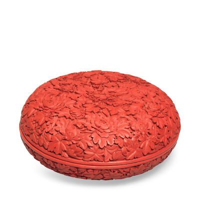 A CARVED CINNABAR LACQUER CIRCULAR 'PEONIES' BOX AND COVER Qianlong/Jiaqing (2)